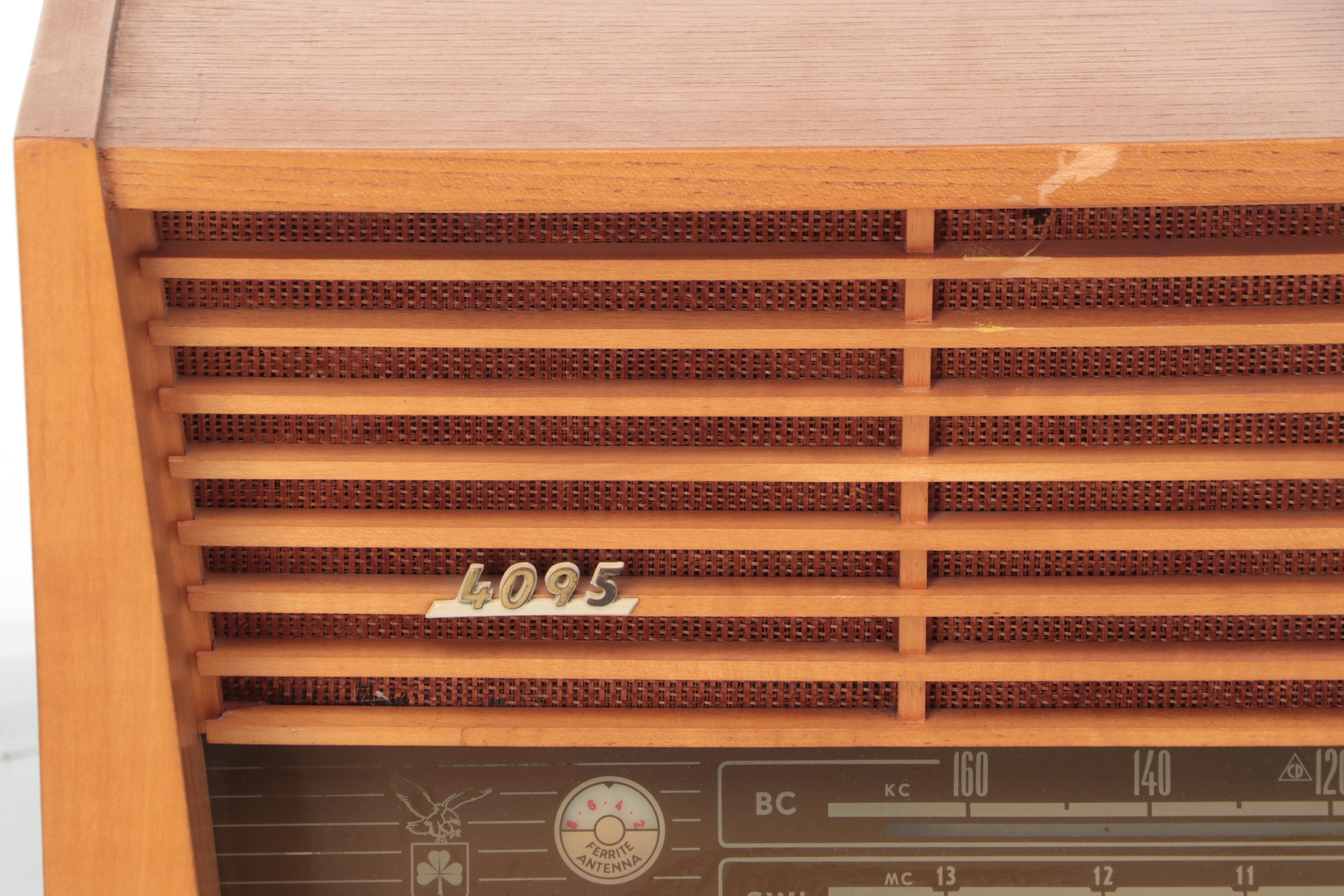 MCM Grundig Majestic 4095 Wood Veneer Radio, 1950s