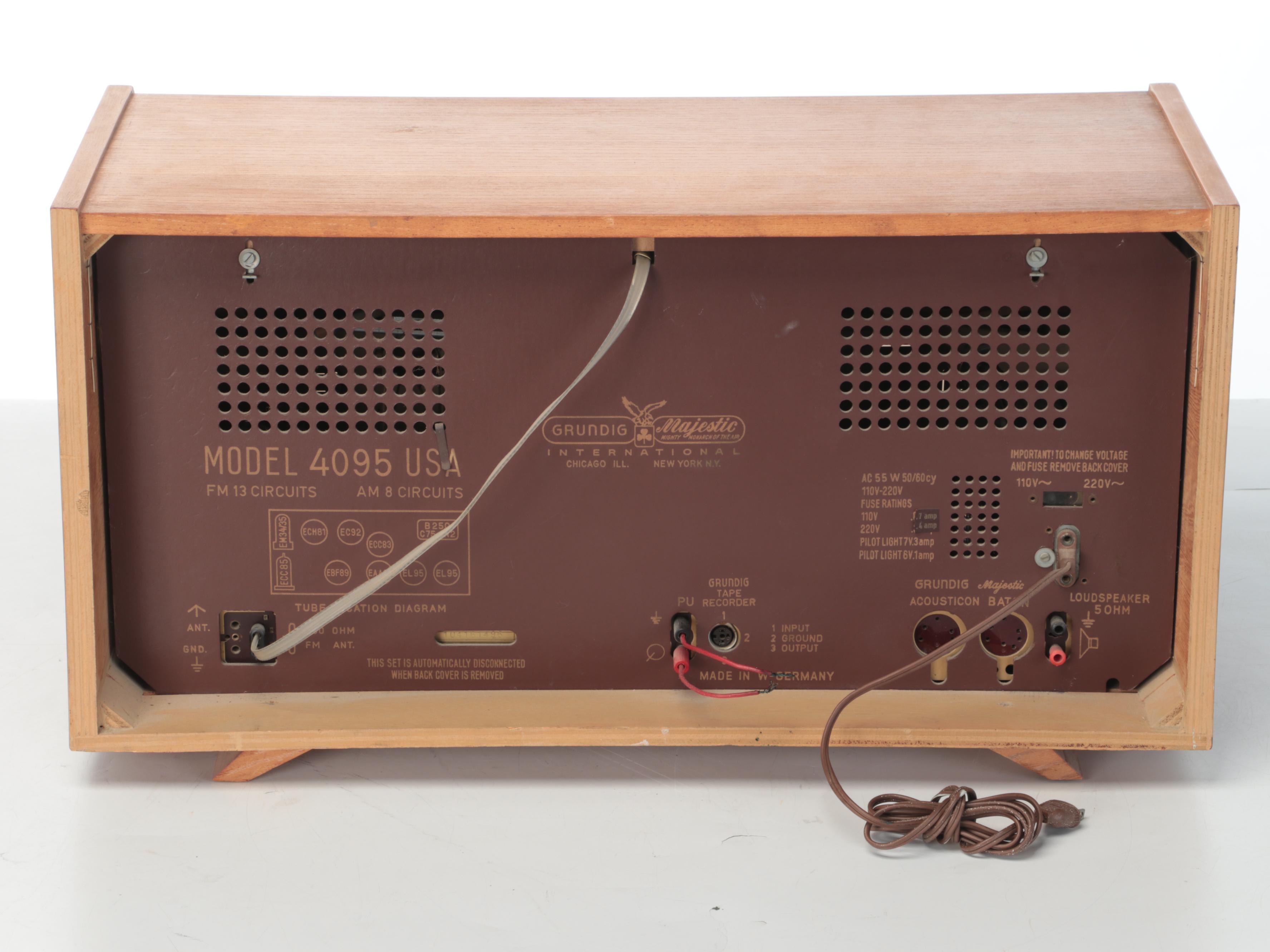 MCM Grundig Majestic 4095 Wood Veneer Radio, 1950s