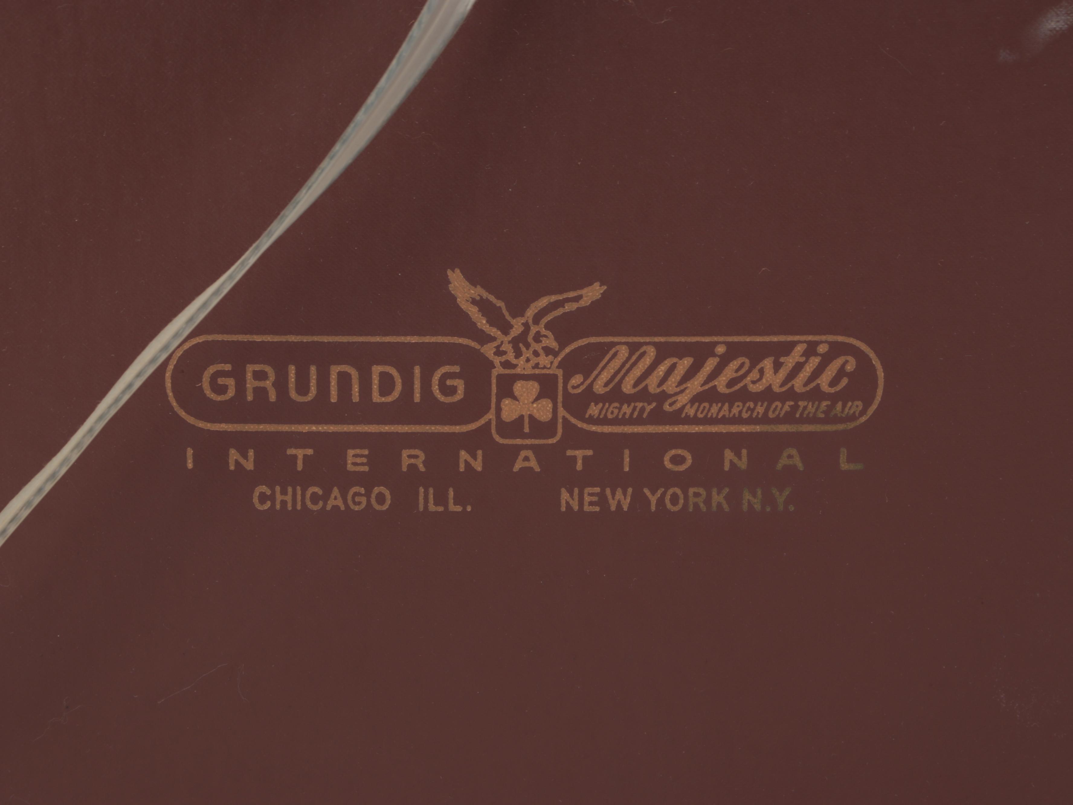 MCM Grundig Majestic 4095 Wood Veneer Radio, 1950s