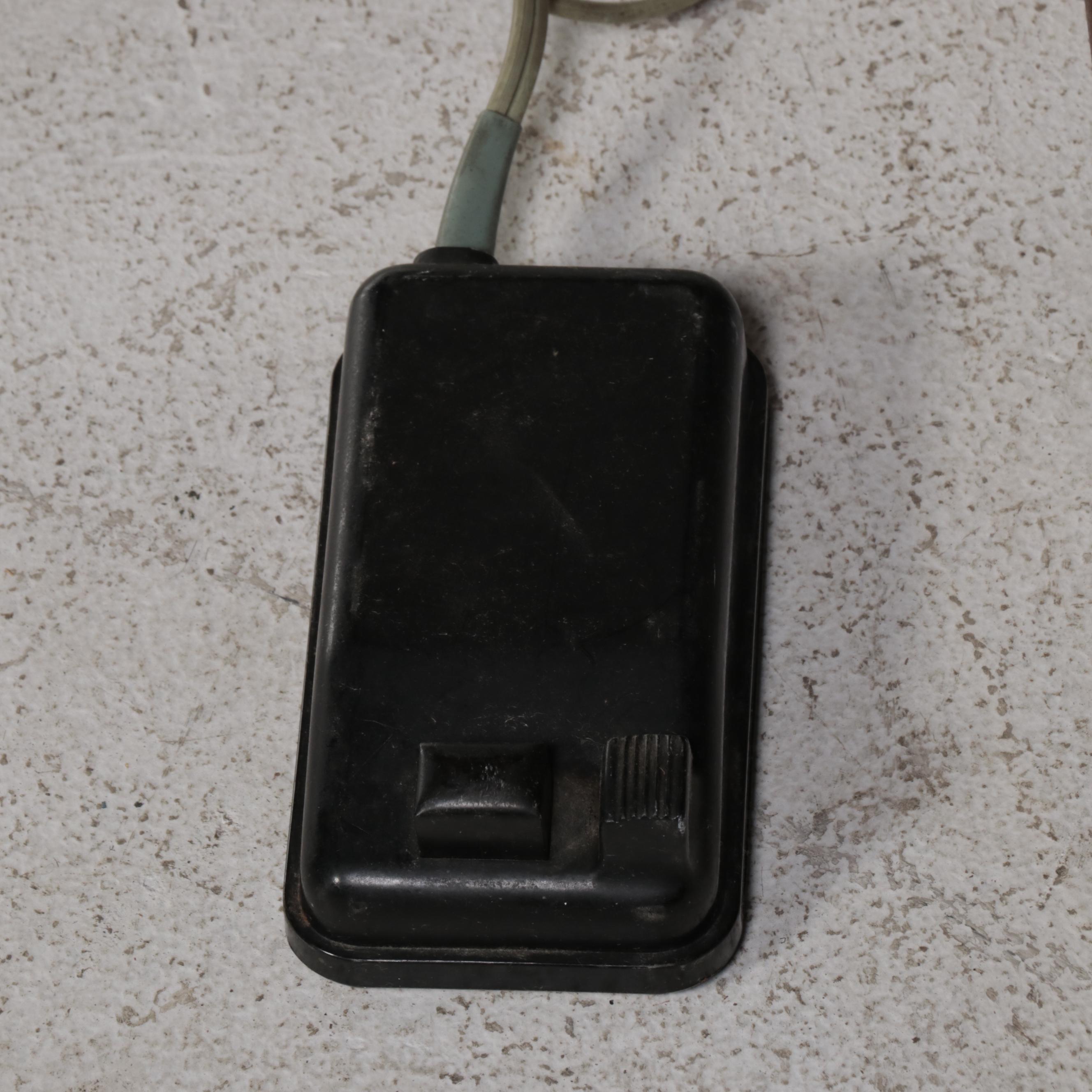 Singer 338 Sewing Machine with Wooden Work Table