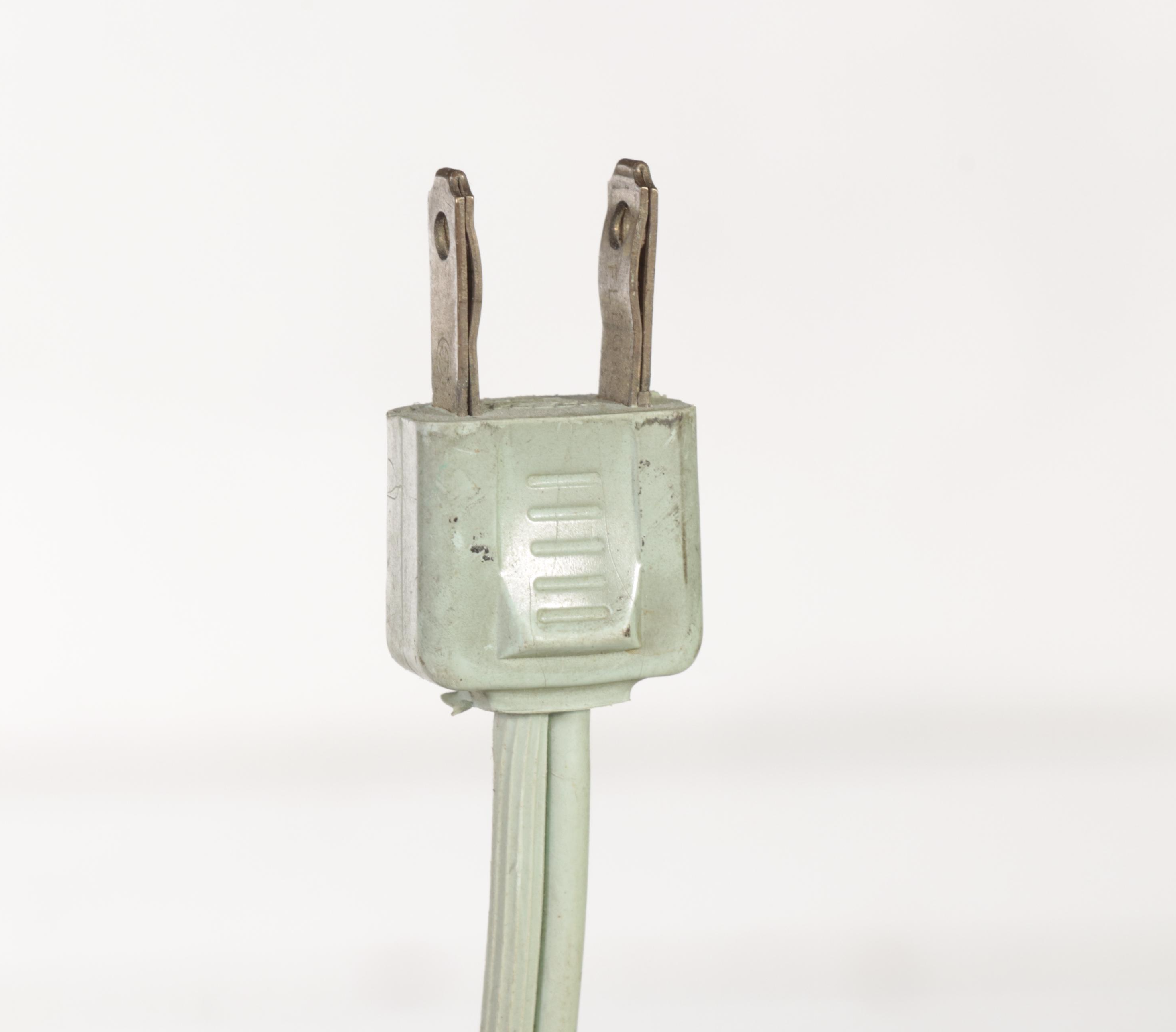 Singer 338 Sewing Machine with Wooden Work Table