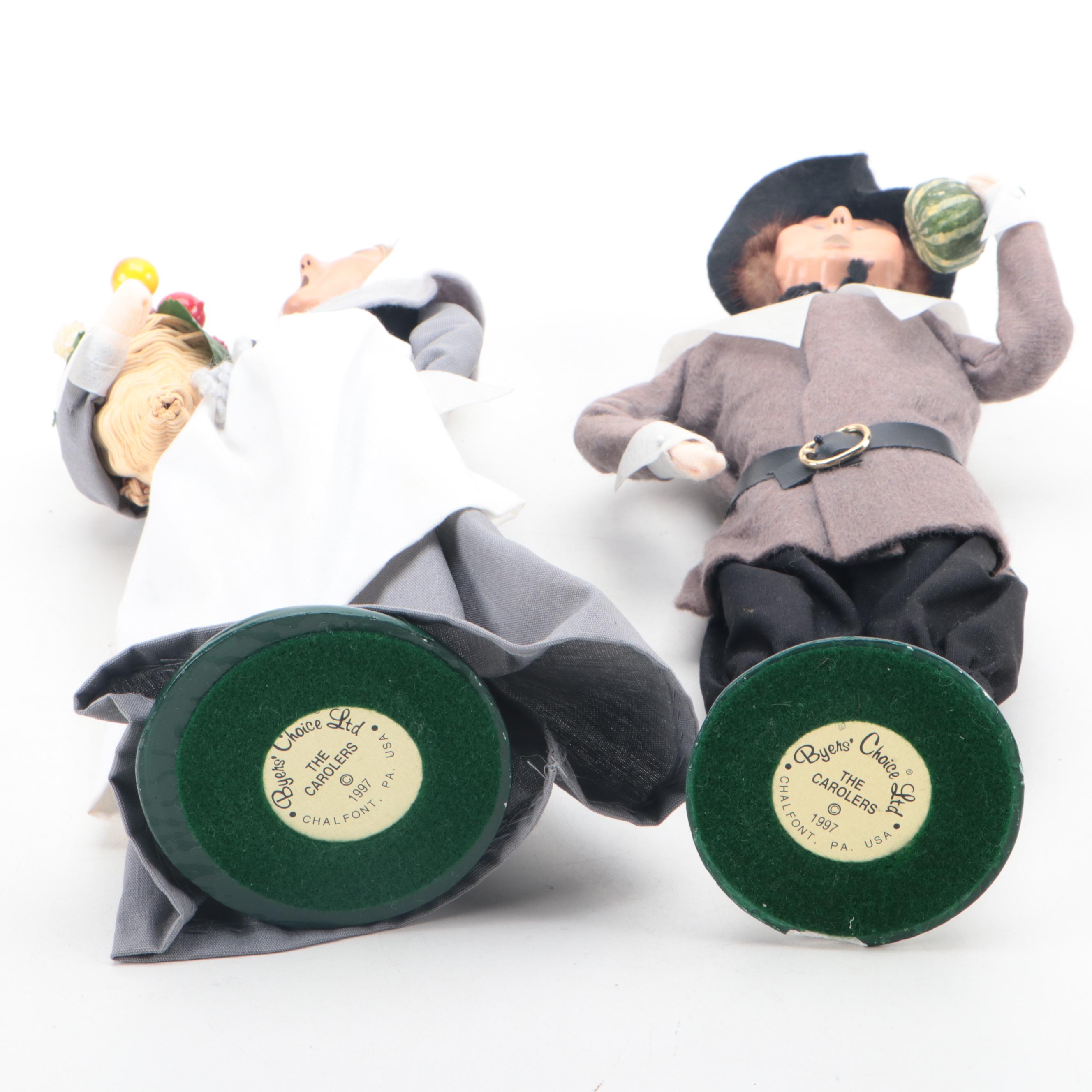 Byers' Choice Ltd. "The Carolers" Figurines with Resin Fence