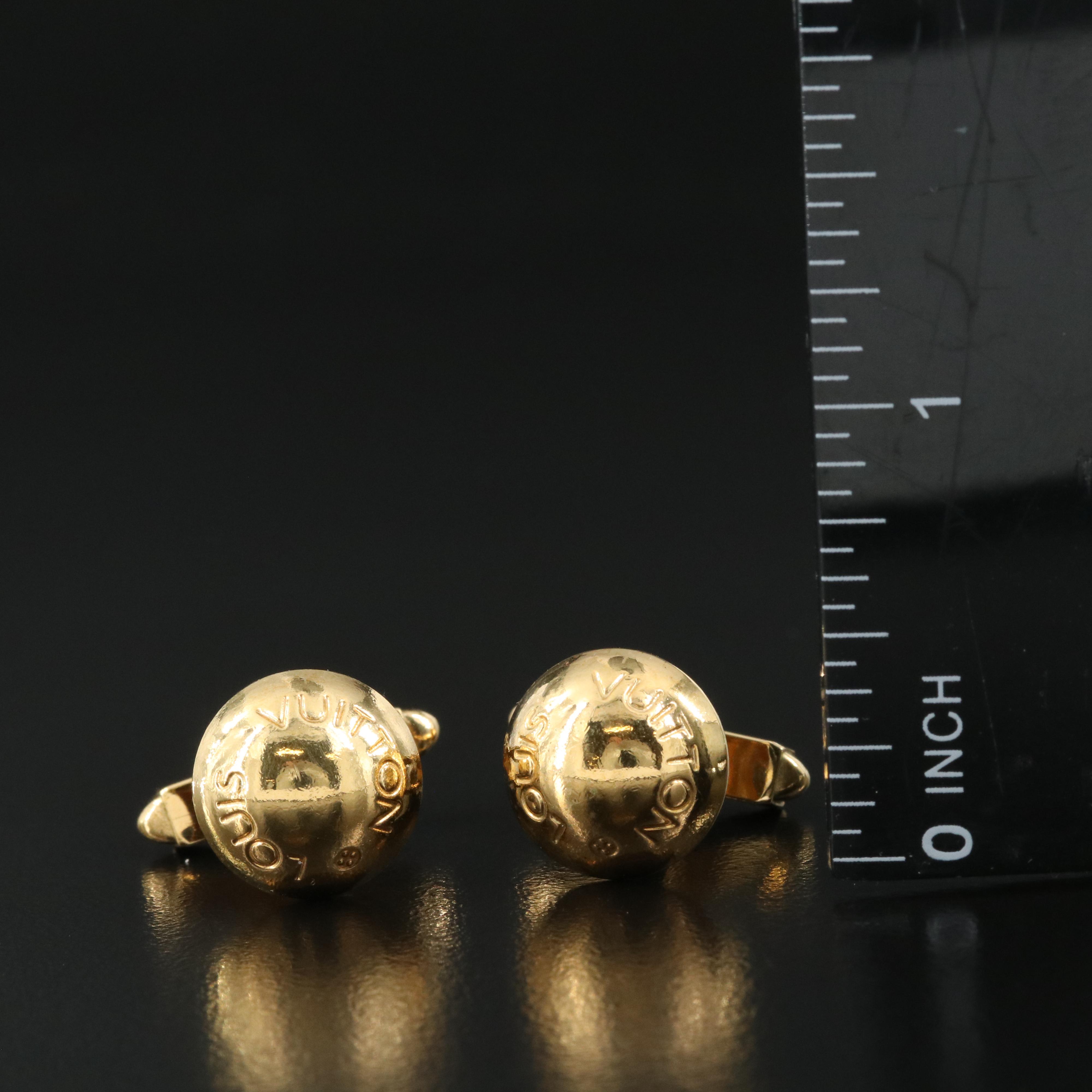 Louis Vuitton Cufflinks in Taiga Leather Case