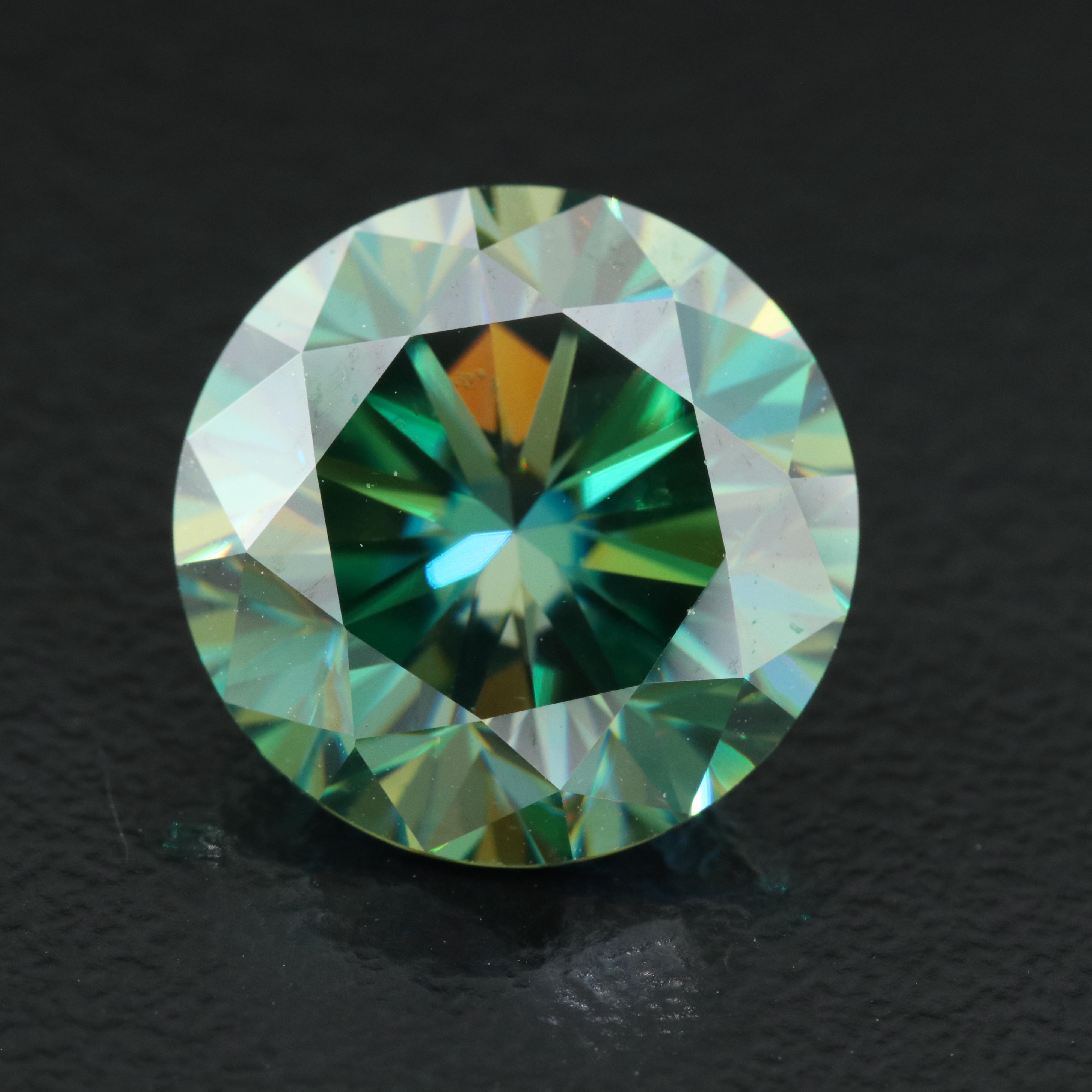 Loose 6.36 CT Moissanite