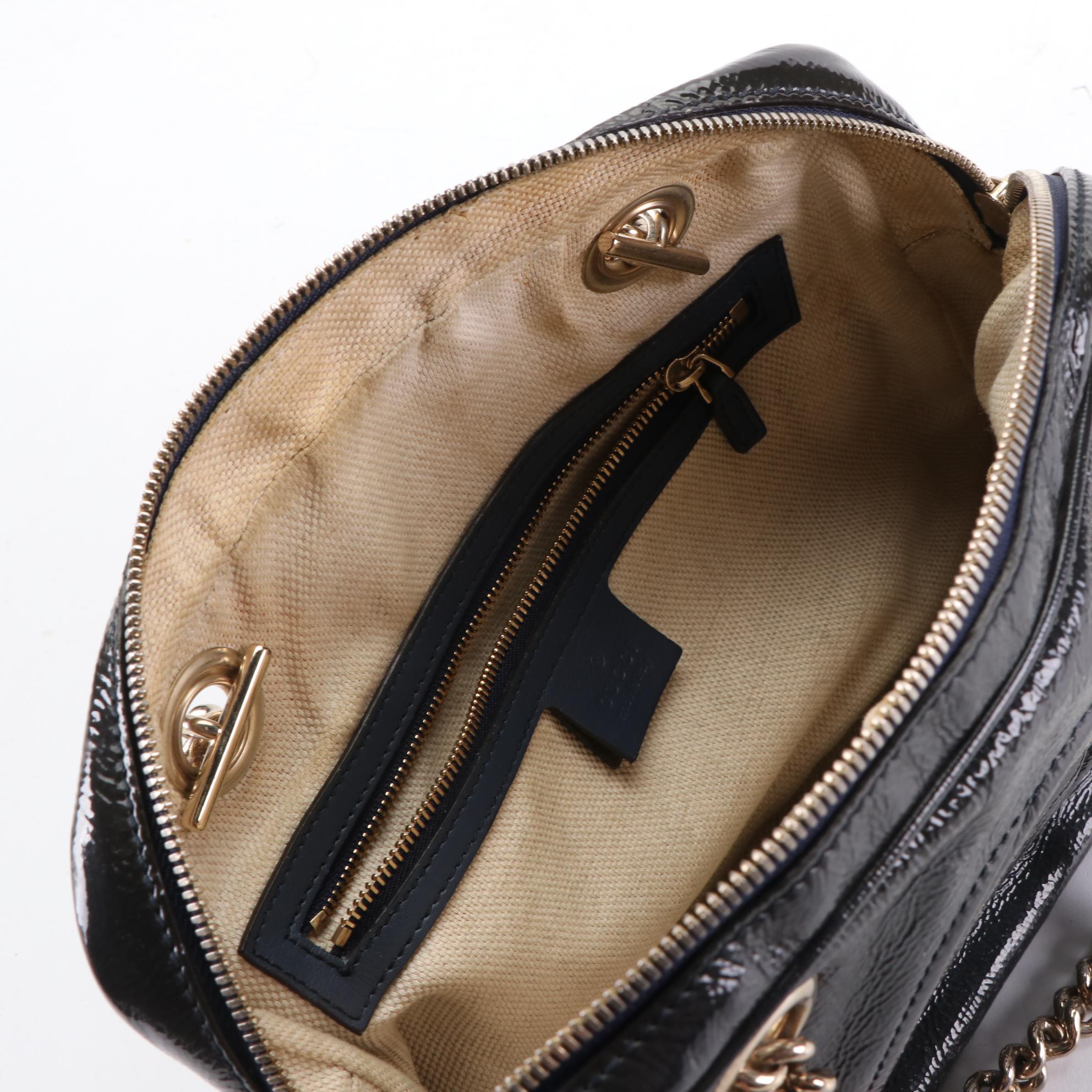 Gucci Soho Chain Strap Shoulder Bag in Navy Patent Leather with Tassel