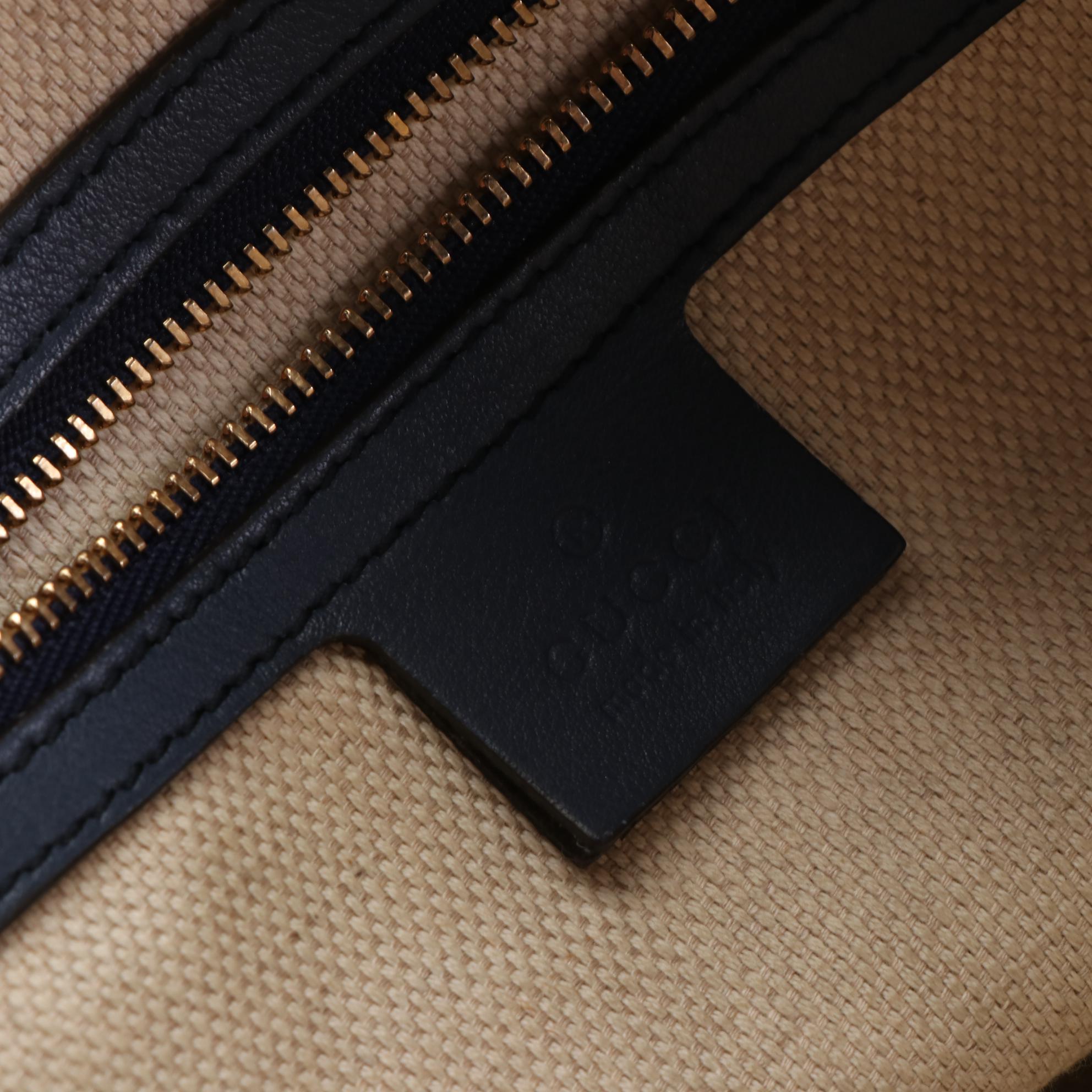 Gucci Soho Chain Strap Shoulder Bag in Navy Patent Leather with Tassel