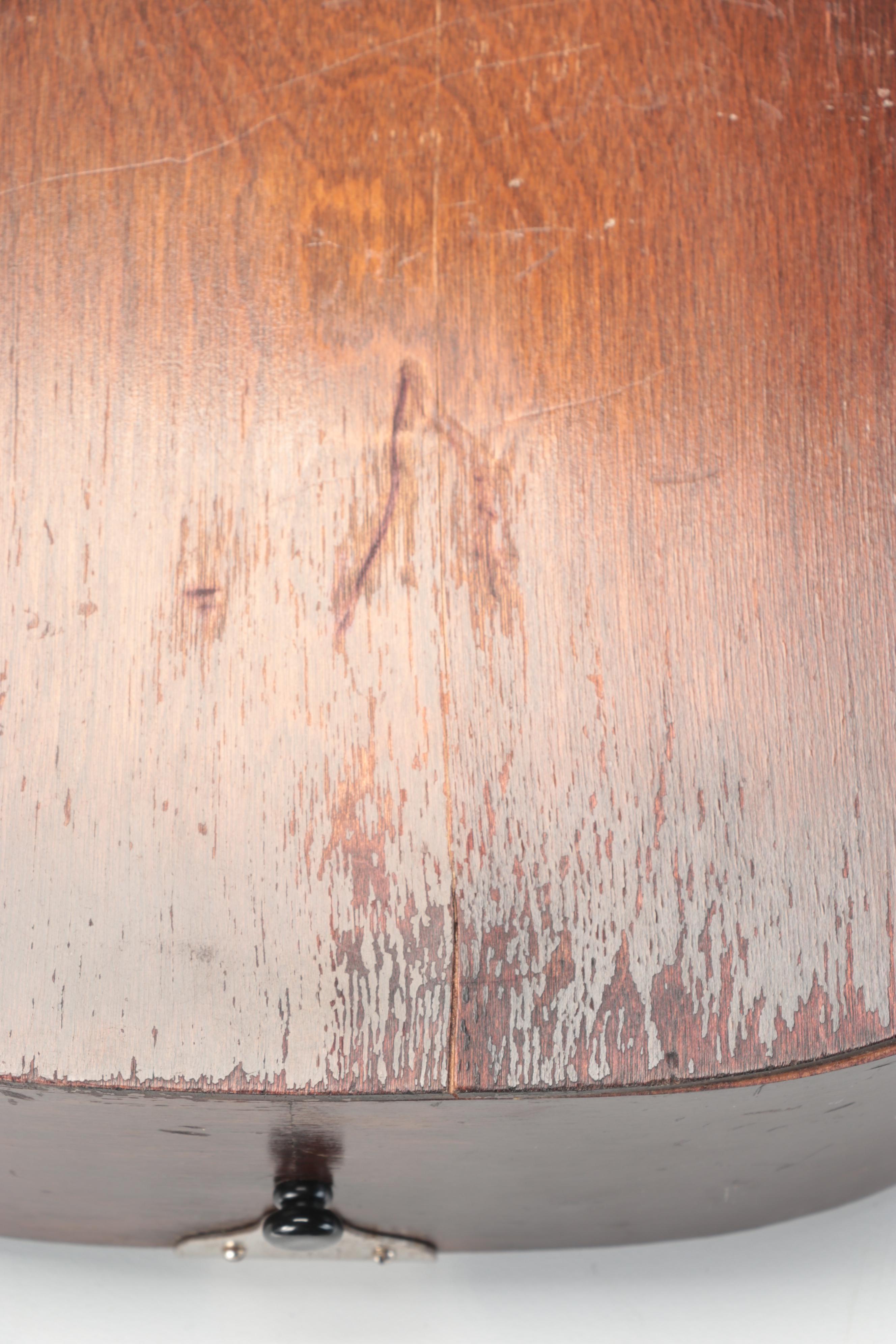 Right Handed Acoustic Guitar