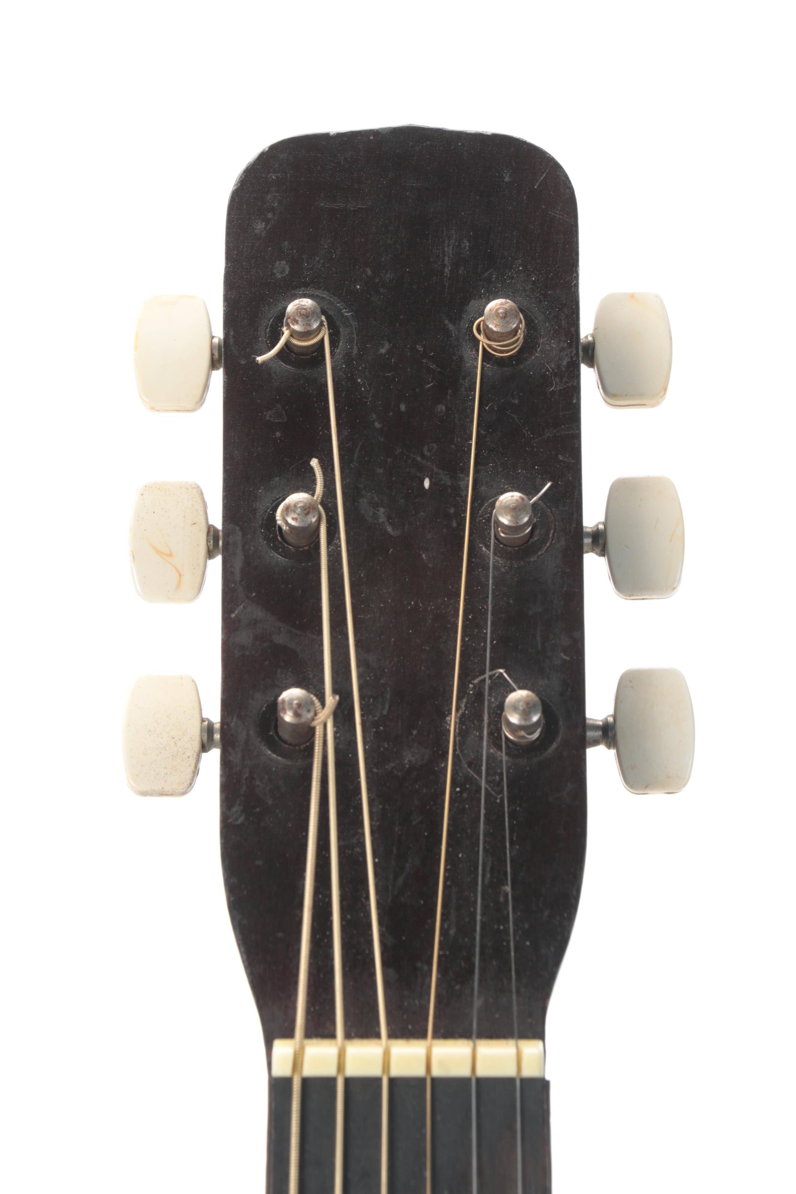 Right Handed Acoustic Guitar