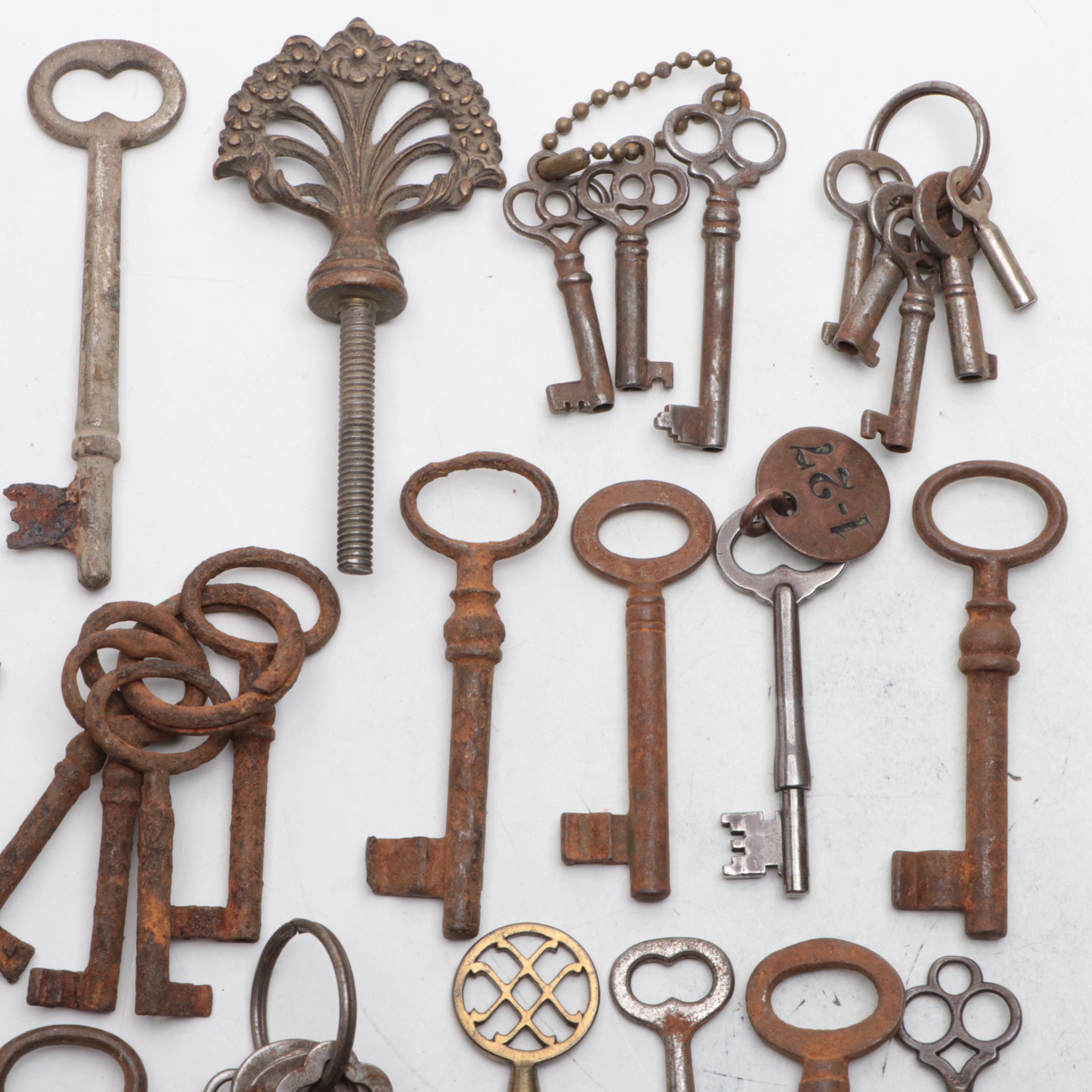 Skeleton Keys, Clock Keys, Padlocks and More EBTH