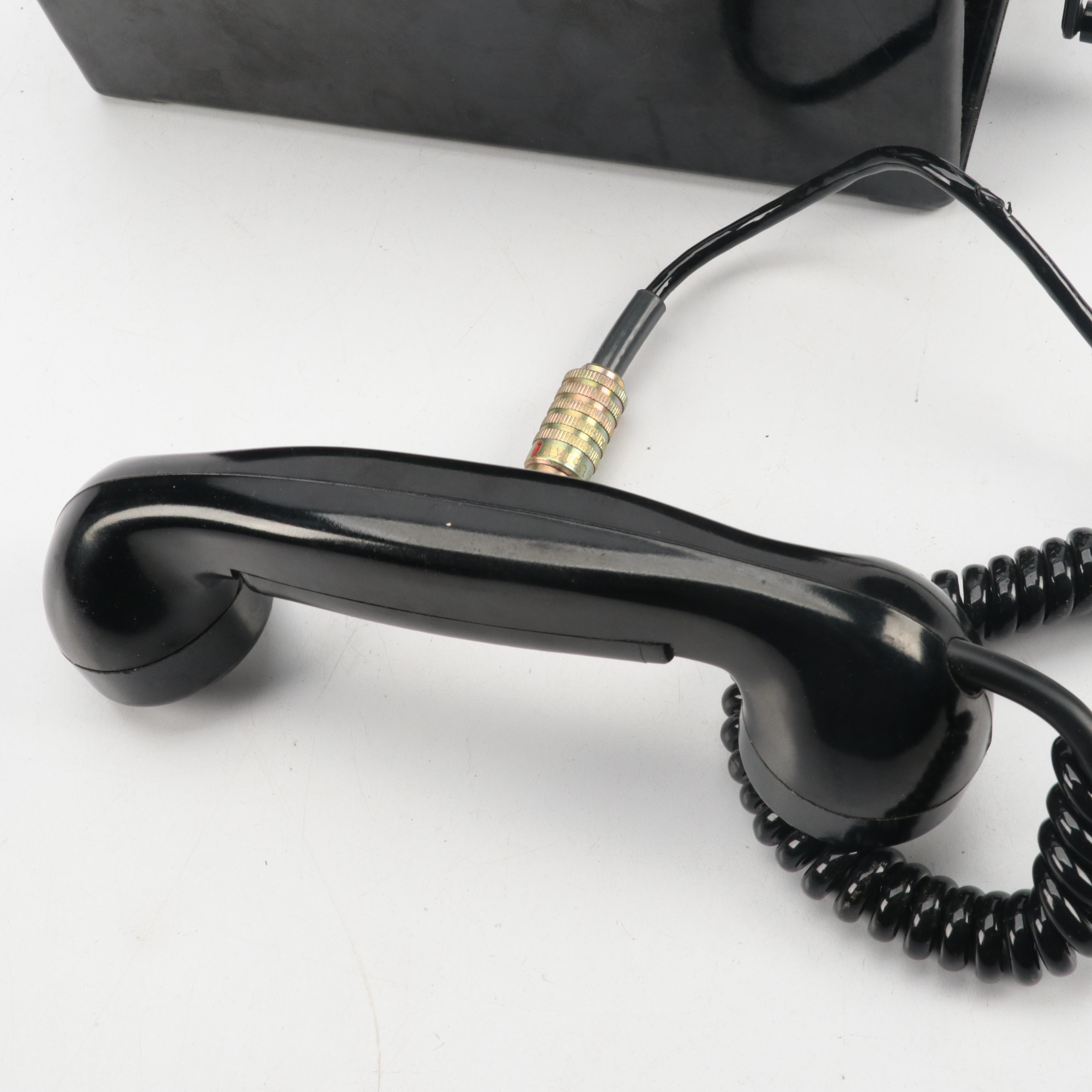 Standard Elektrik Lorenz Hand-Crank Military Field Telephone, 1966