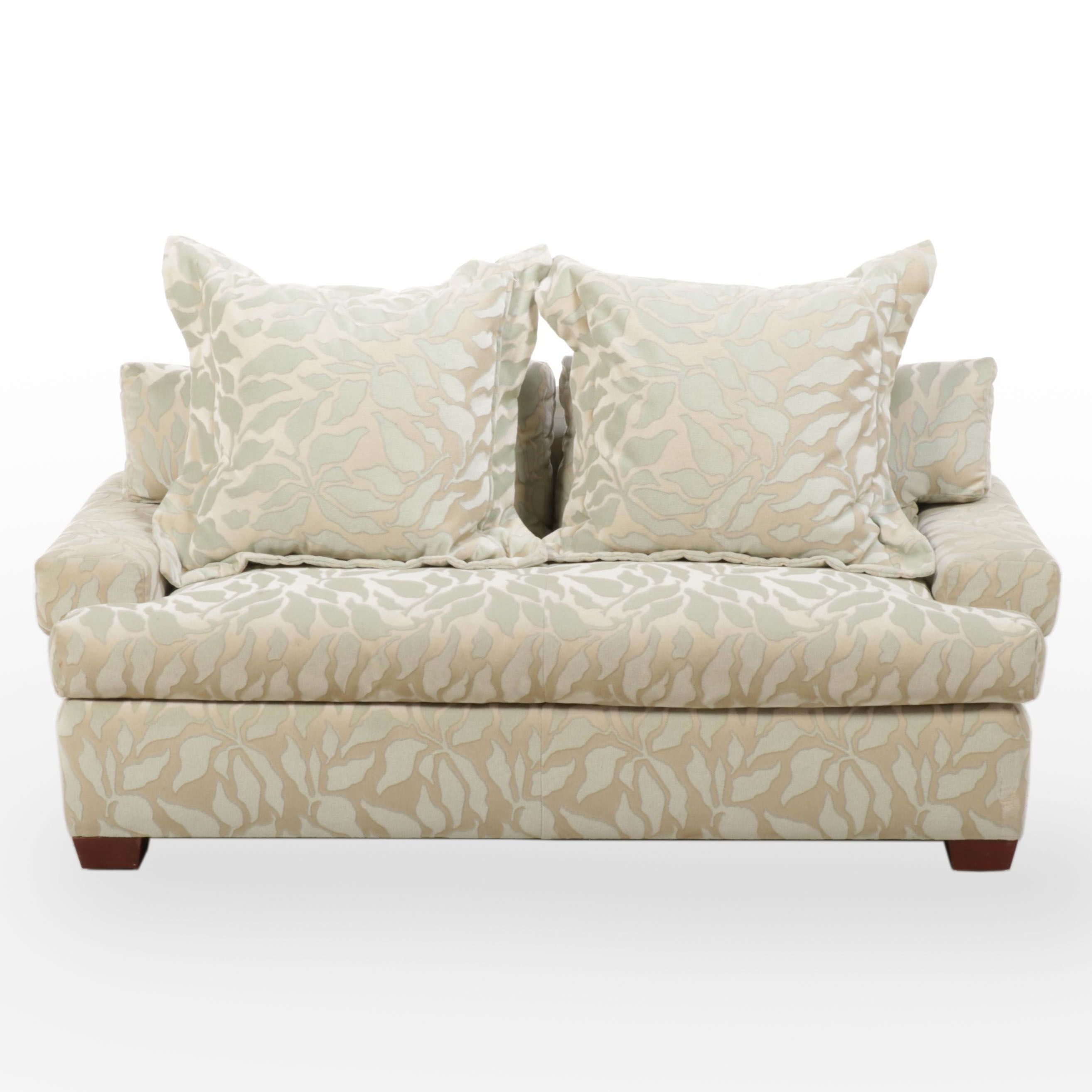 RJones CustomUpholstered Bench Seat Sofa with Throw Pillows EBTH