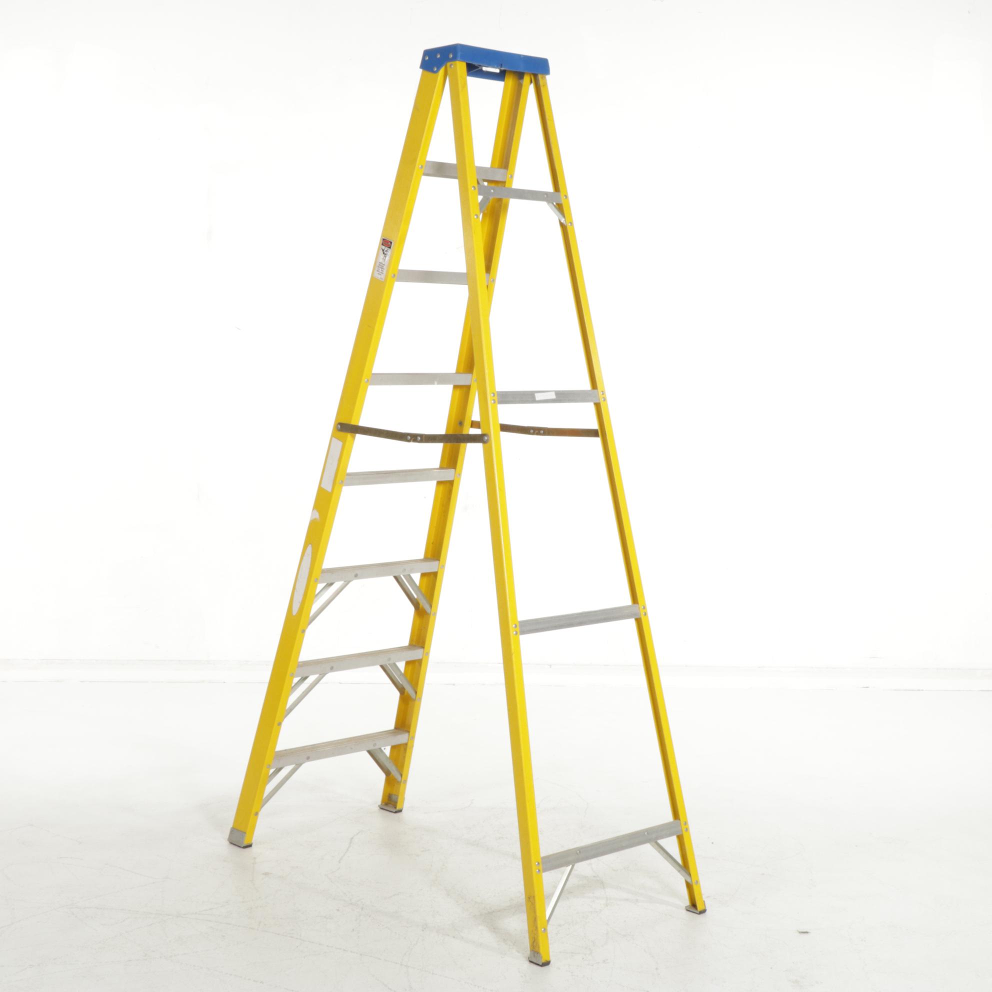 Werner 8' Collapsible Step Ladder