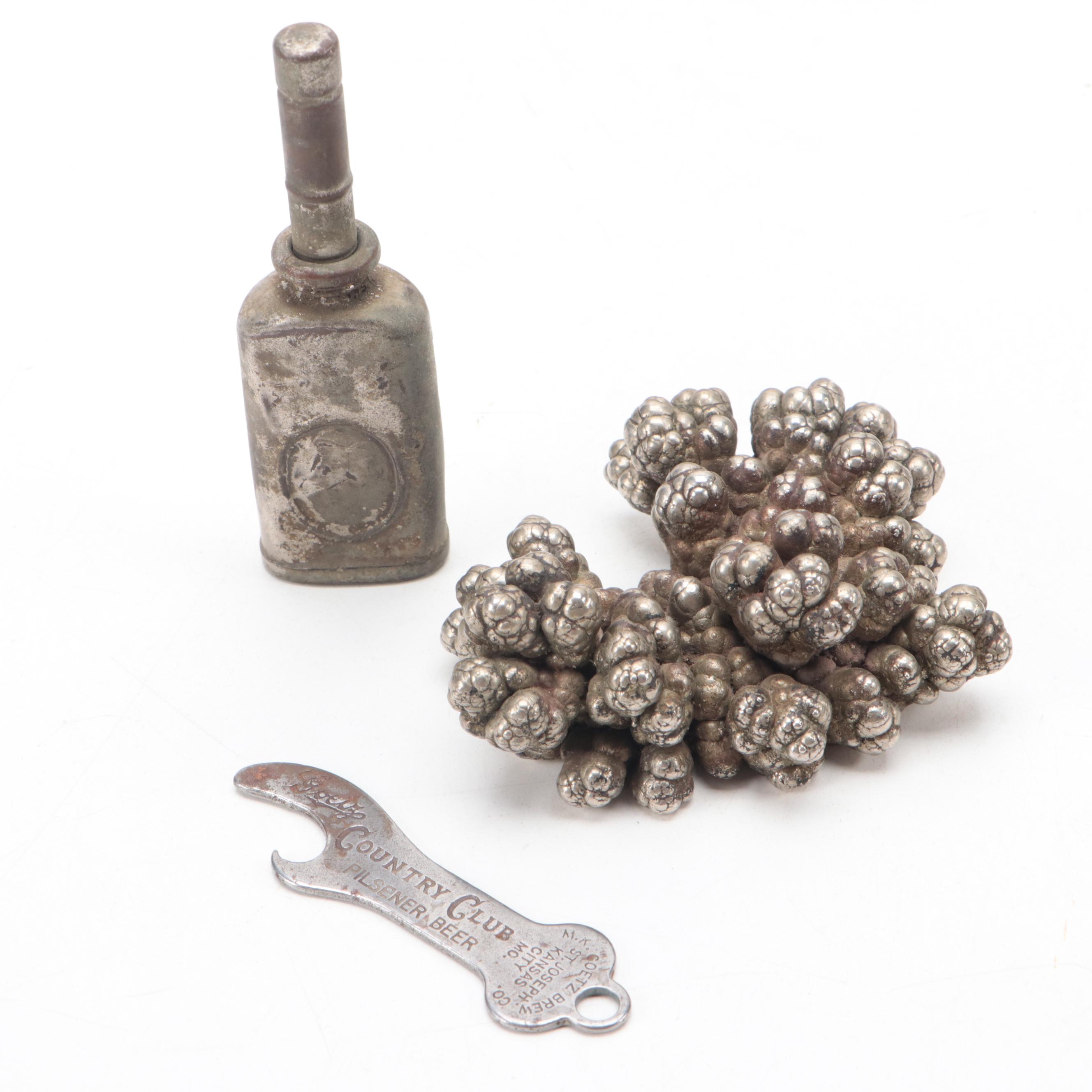 Hand-Stitched Felt Cloth, Powder Compacts, Souvenirs, Mini-Radio, More