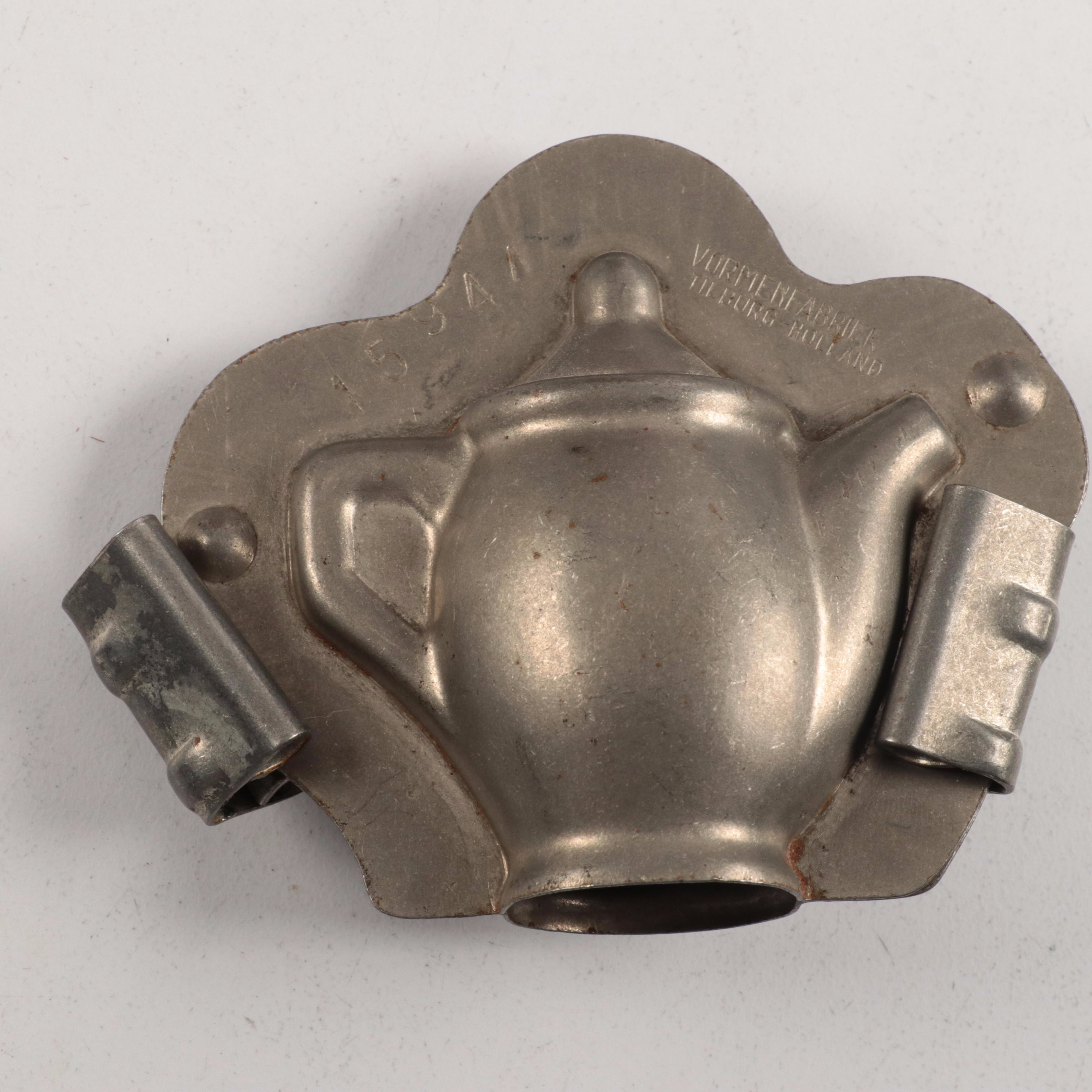 Aluminum Tea Caddy, Metal Cookie Cutters, and More Kitchenalia