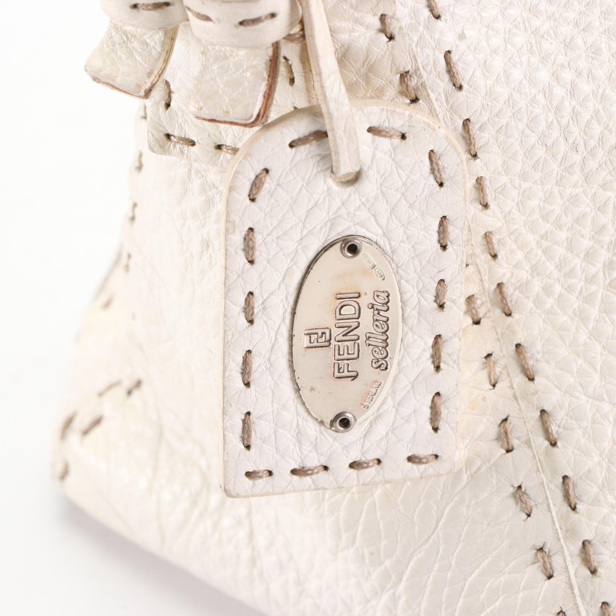 Fendi Selleria Shoulder Bag in White Grained Calfskin Leather and Chain Strap