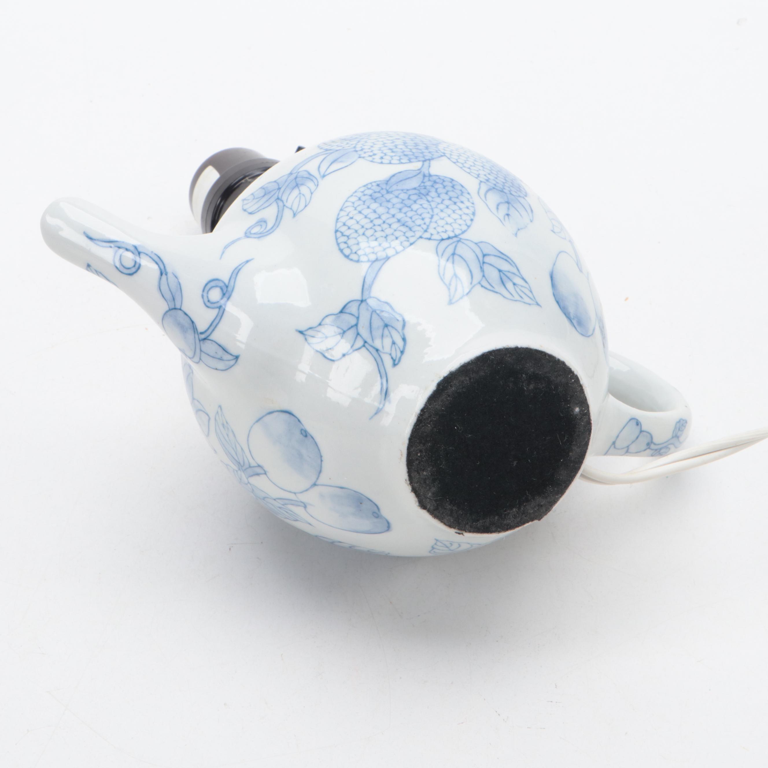 Chinese Lychees Porcelain Tea Pot Shaped Table Lamp & Coffee Pot Table Lamp