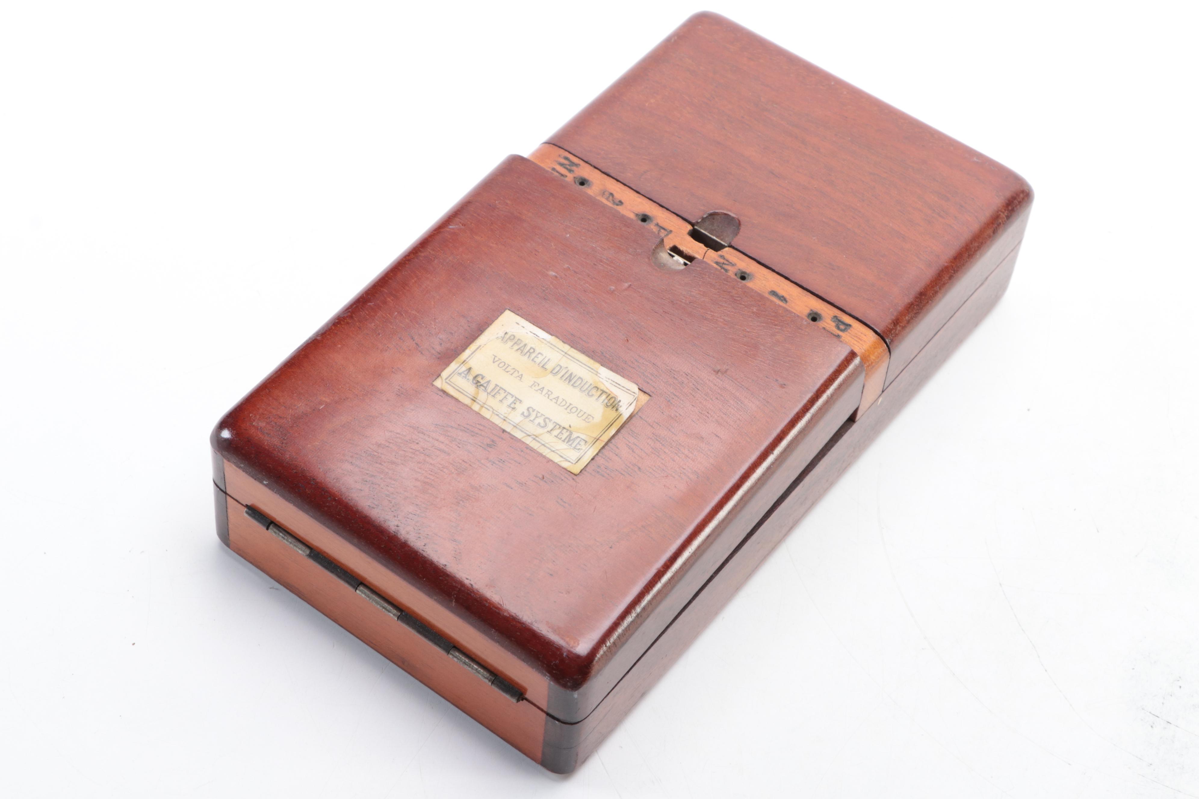 Quack Medicine Rheotome for Electrotherapy with Induction Apparatus