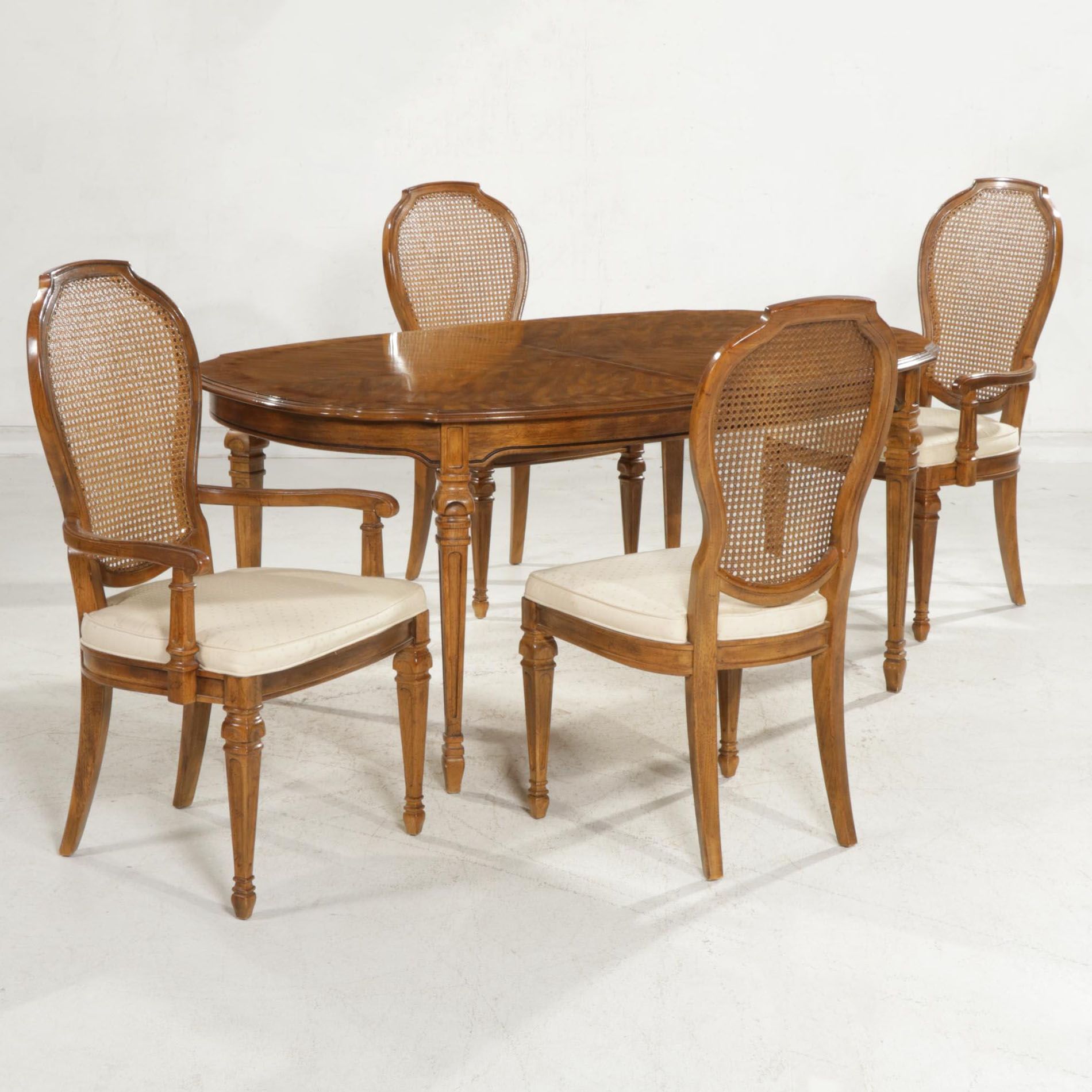 Drexel Heritage "Grand Villa" Dining Table with Four Chairs, Late 20th Century