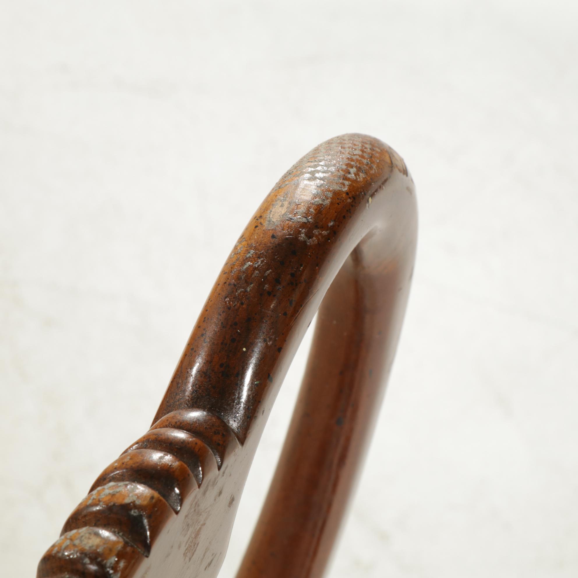 Thomasville Queen Anne Style Wood and Mahogany Dining Set