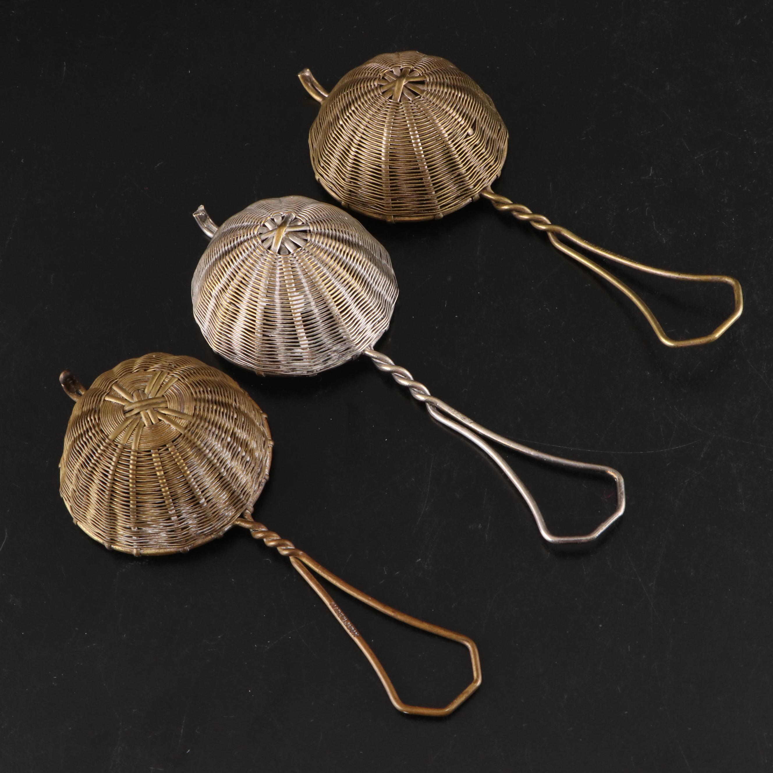 Pyrex Etched Glass Teapot with Tea Strainers, 20th Century