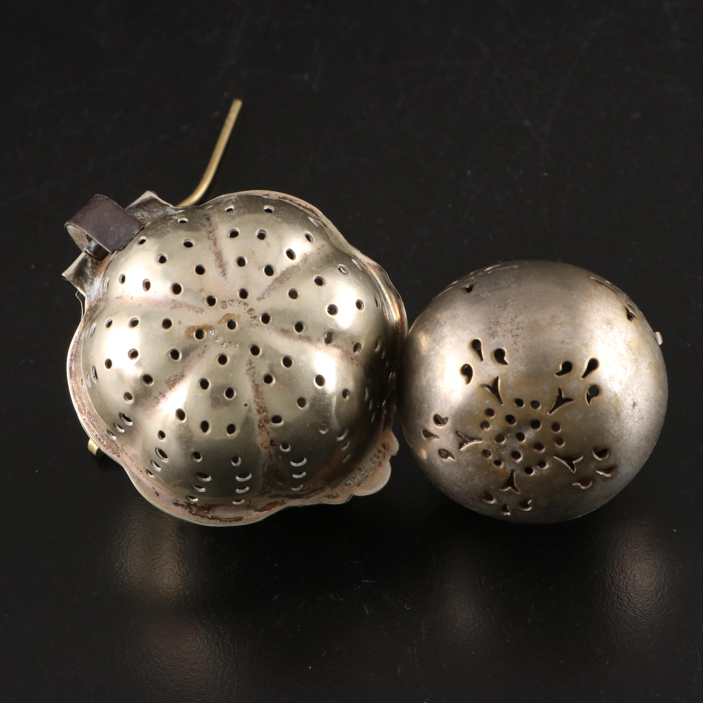 Pyrex Etched Glass Teapot with Tea Strainers, 20th Century