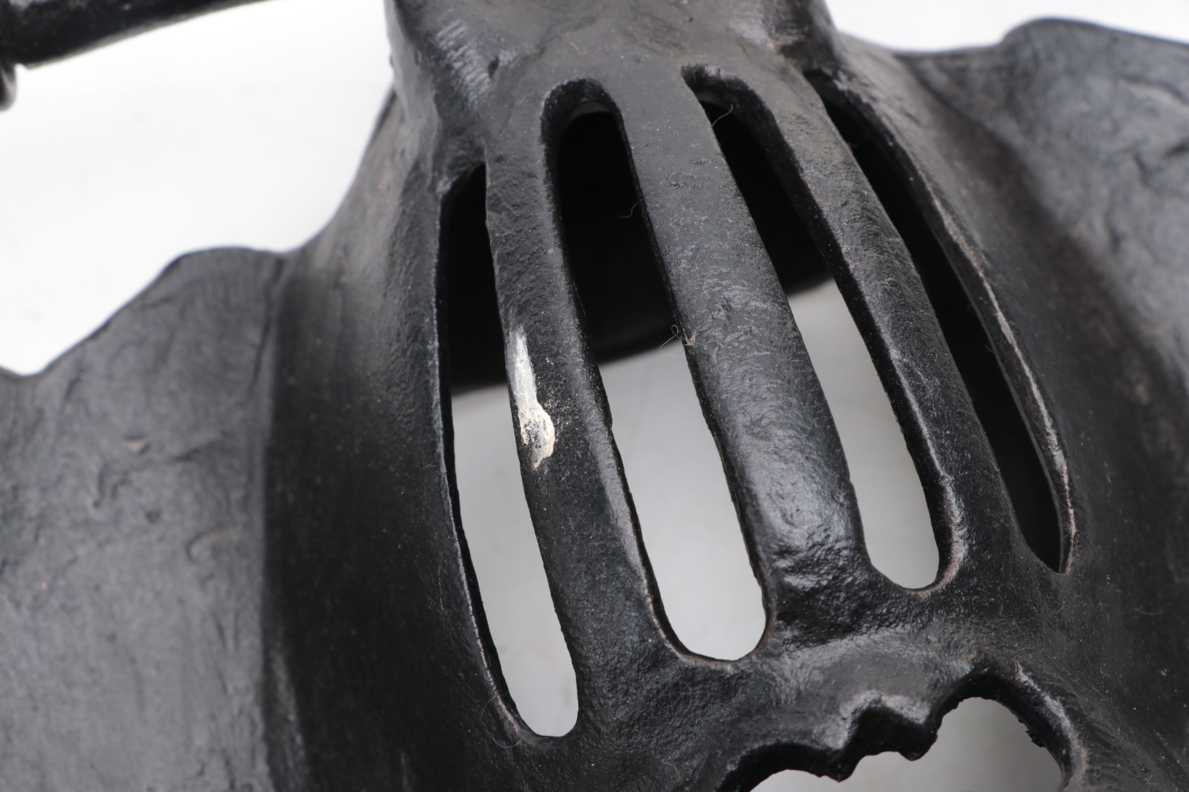 Halloween Hanging Metal Bats