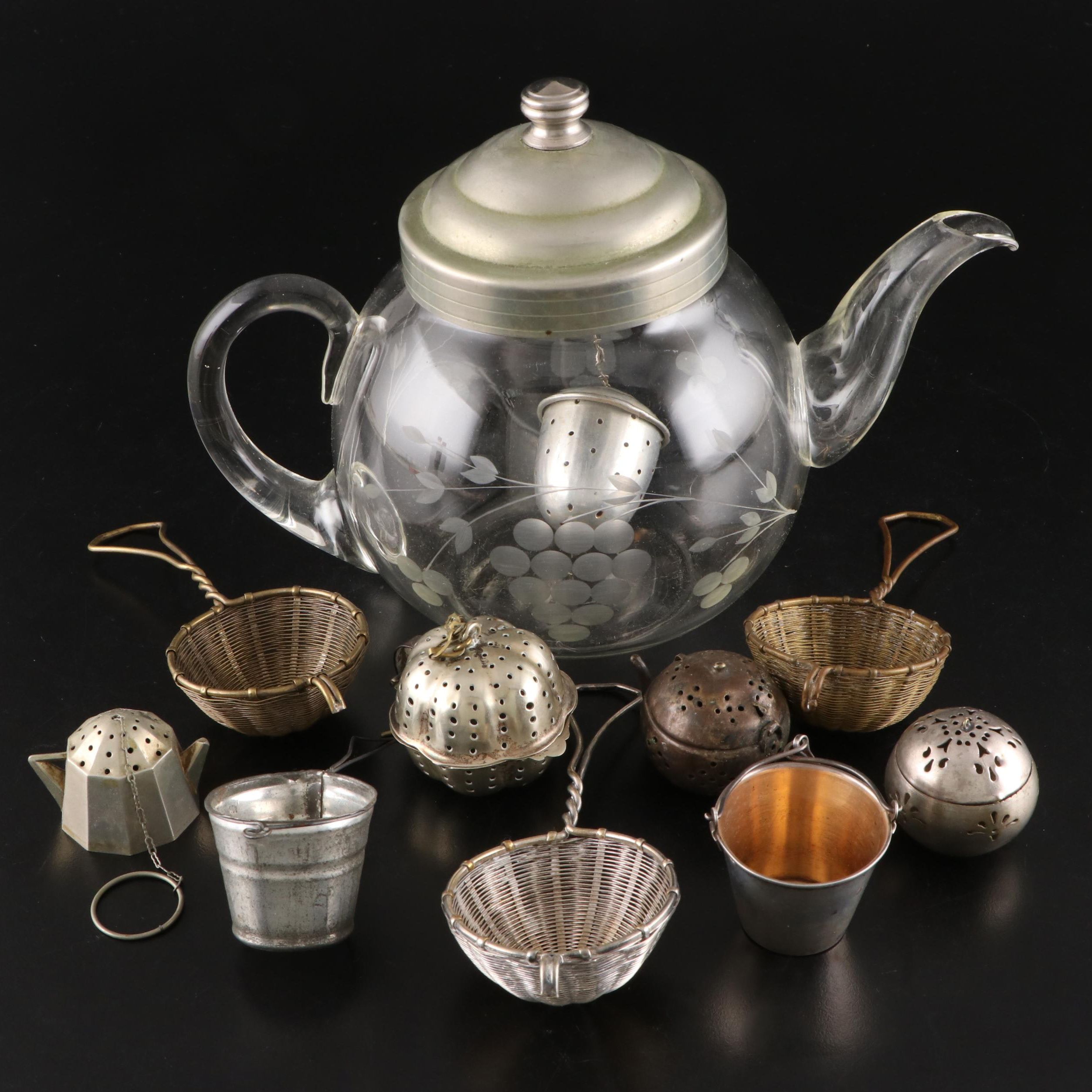 Pyrex Etched Glass Teapot with Tea Strainers, 20th Century