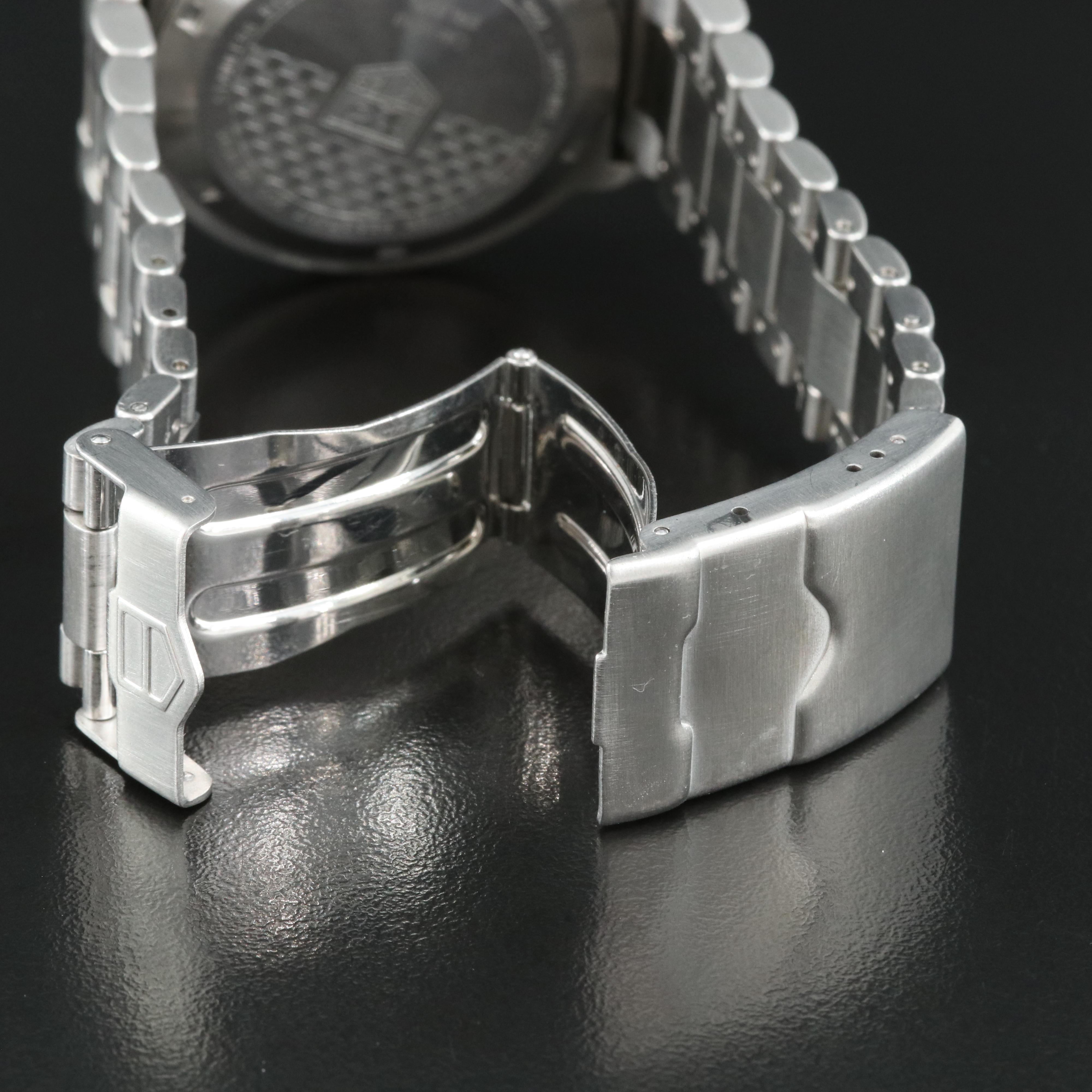 TAG Heuer Formula 1 Professional 200M Chronograph Watch