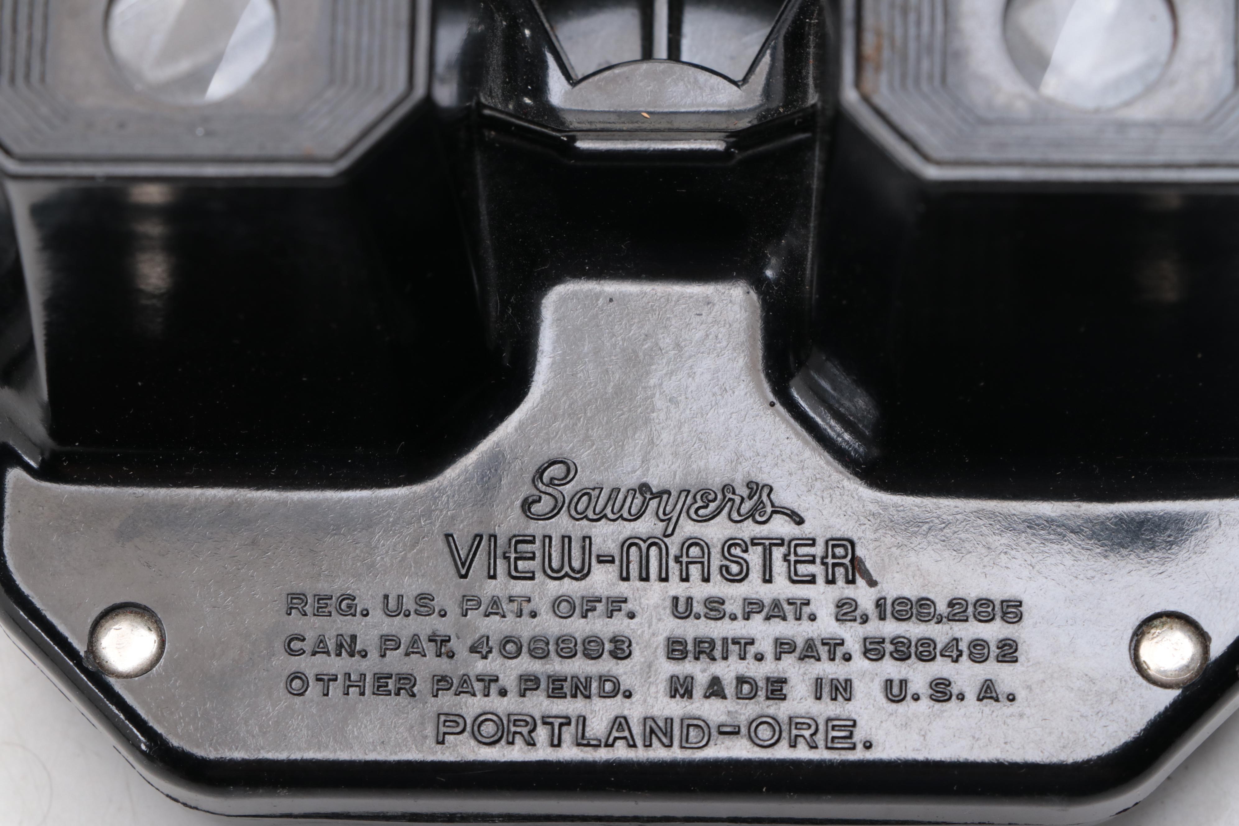 Sawyer Inc. View-Master Junior Projector and View-Masters with Cassettes