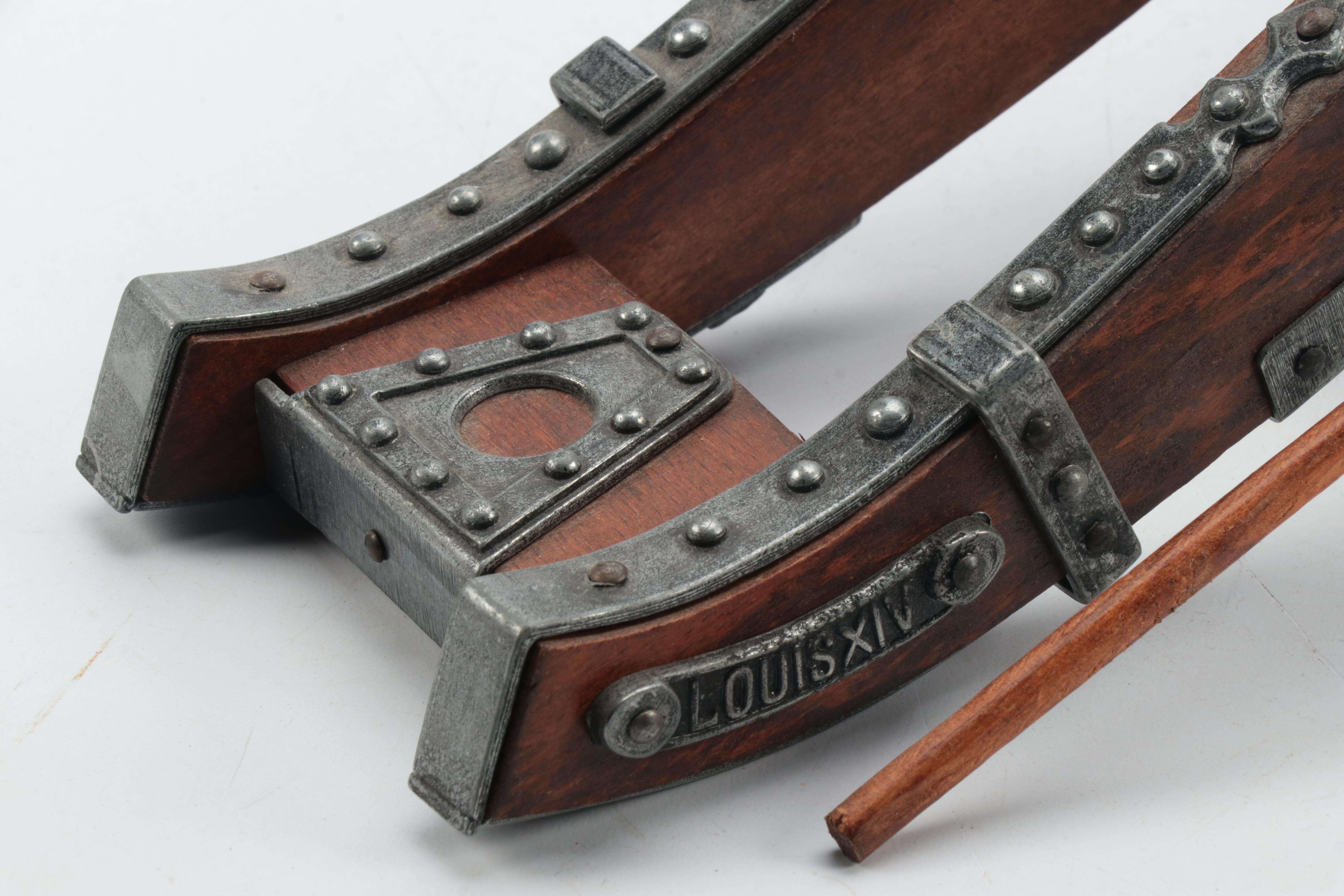 Denix 18th Century Louis XIV Model Cannon, Mid-20th Century