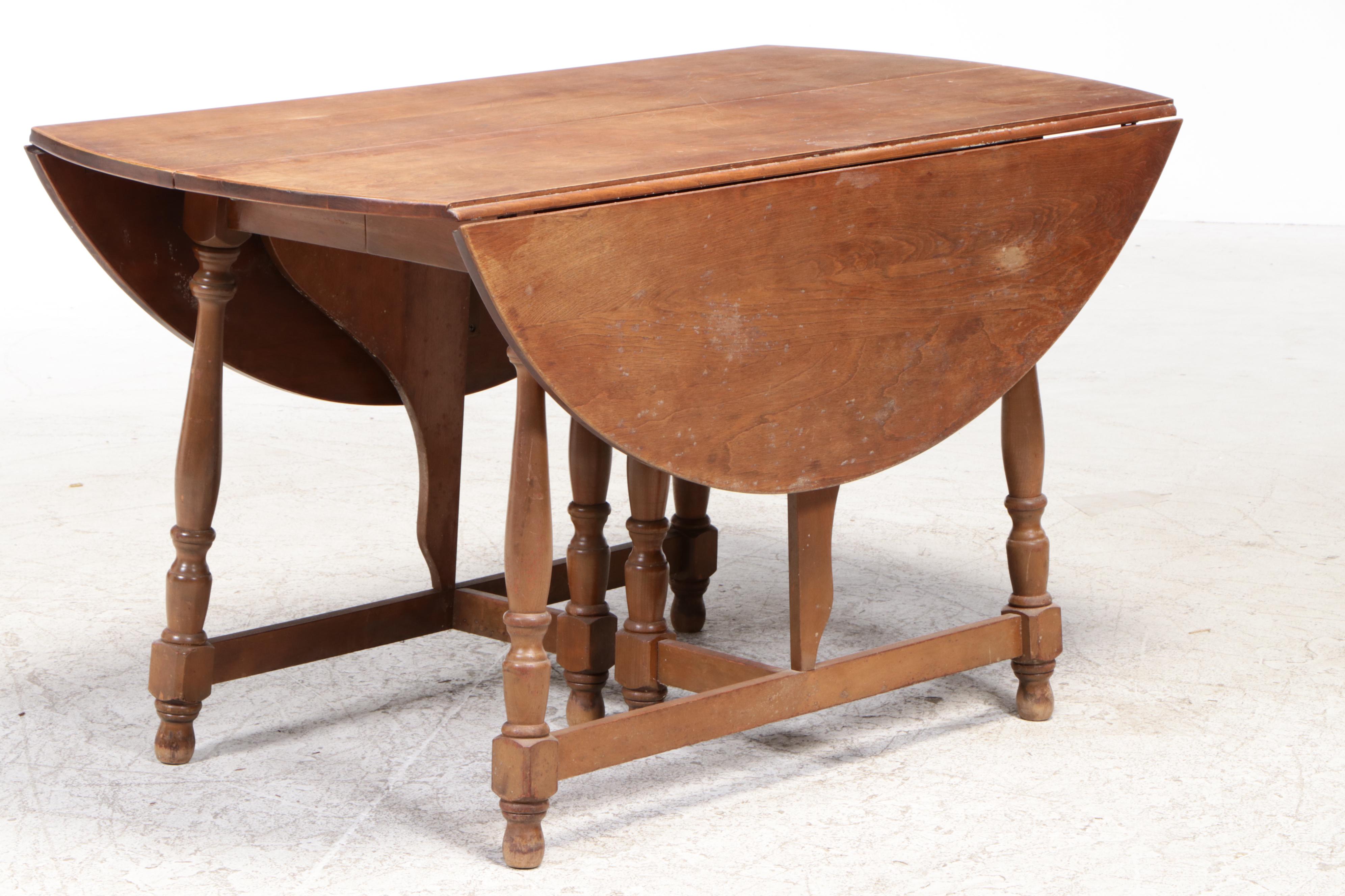 Early American Style Maple and Hardwoods Drop Leaf Table