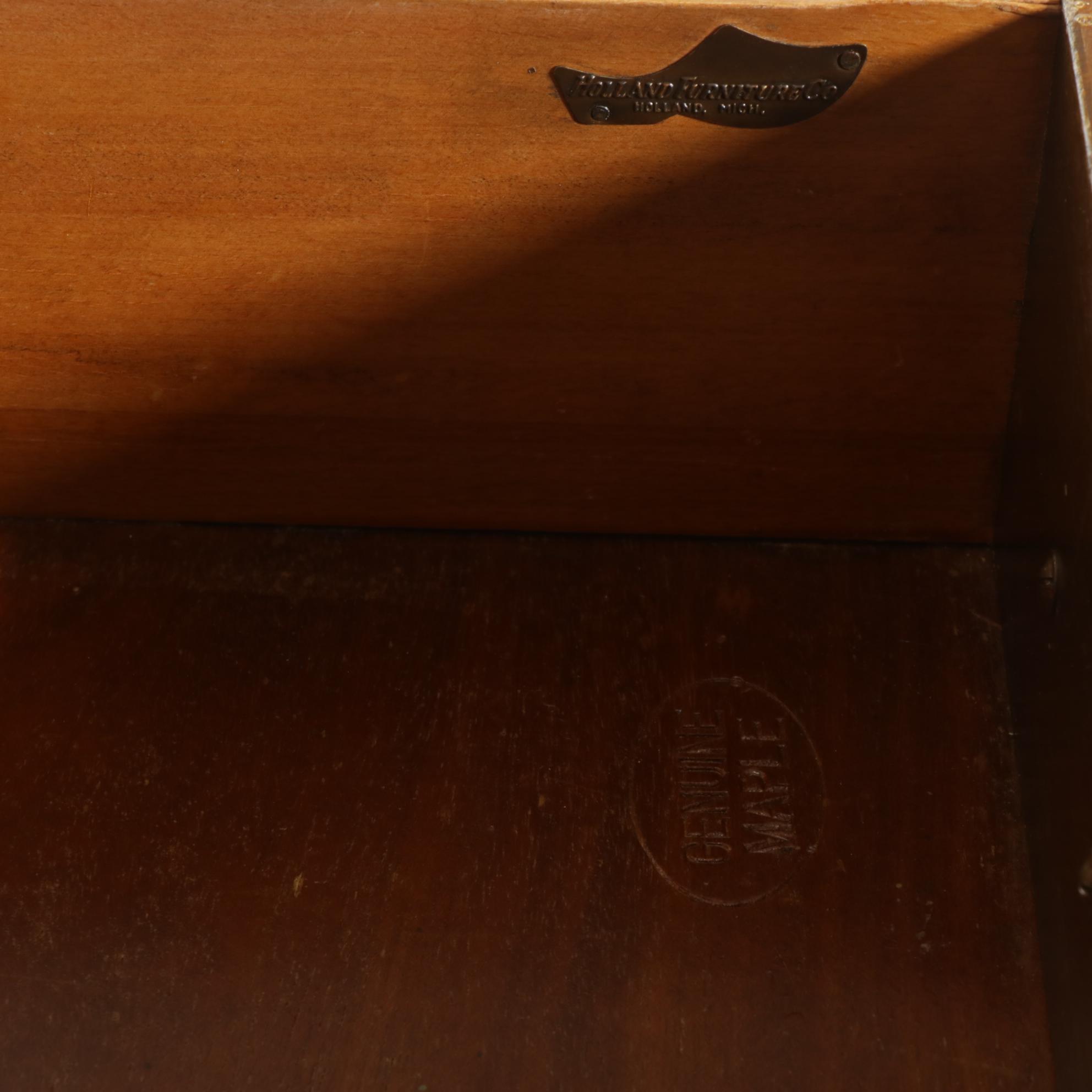 Holland Furniture Federal Style Maple Chest of Drawers, Mid 20th Century