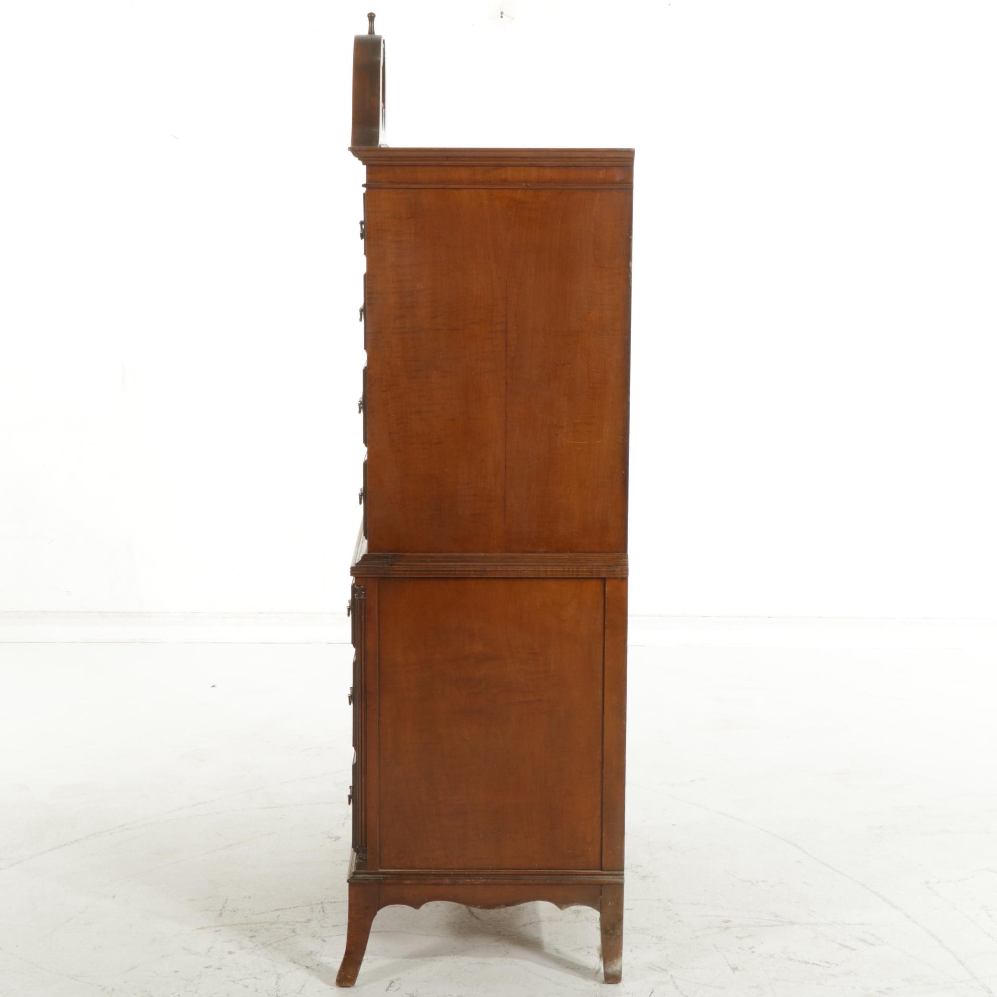 Holland Furniture Federal Style Maple Chest of Drawers, Mid 20th Century