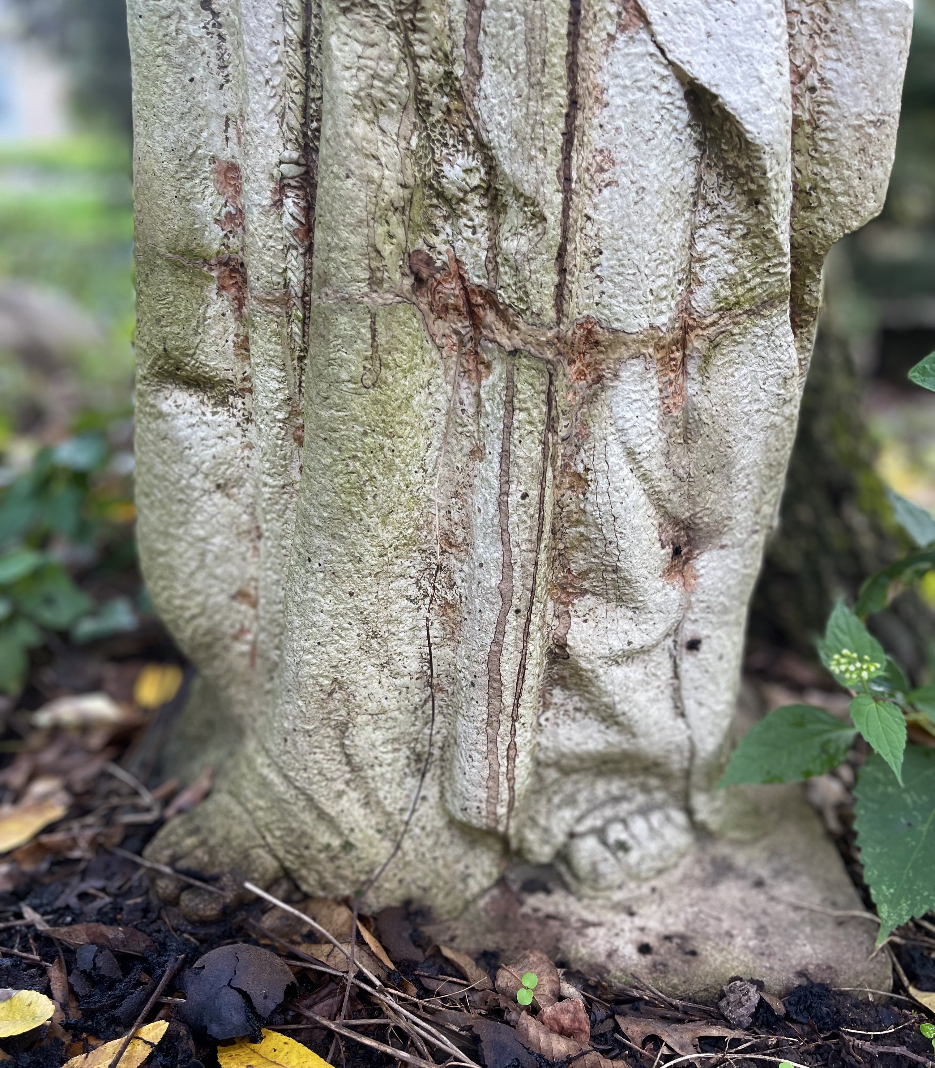 DRT St. Francis of Assisi Concrete Garden Statuary with Walnut Stains
