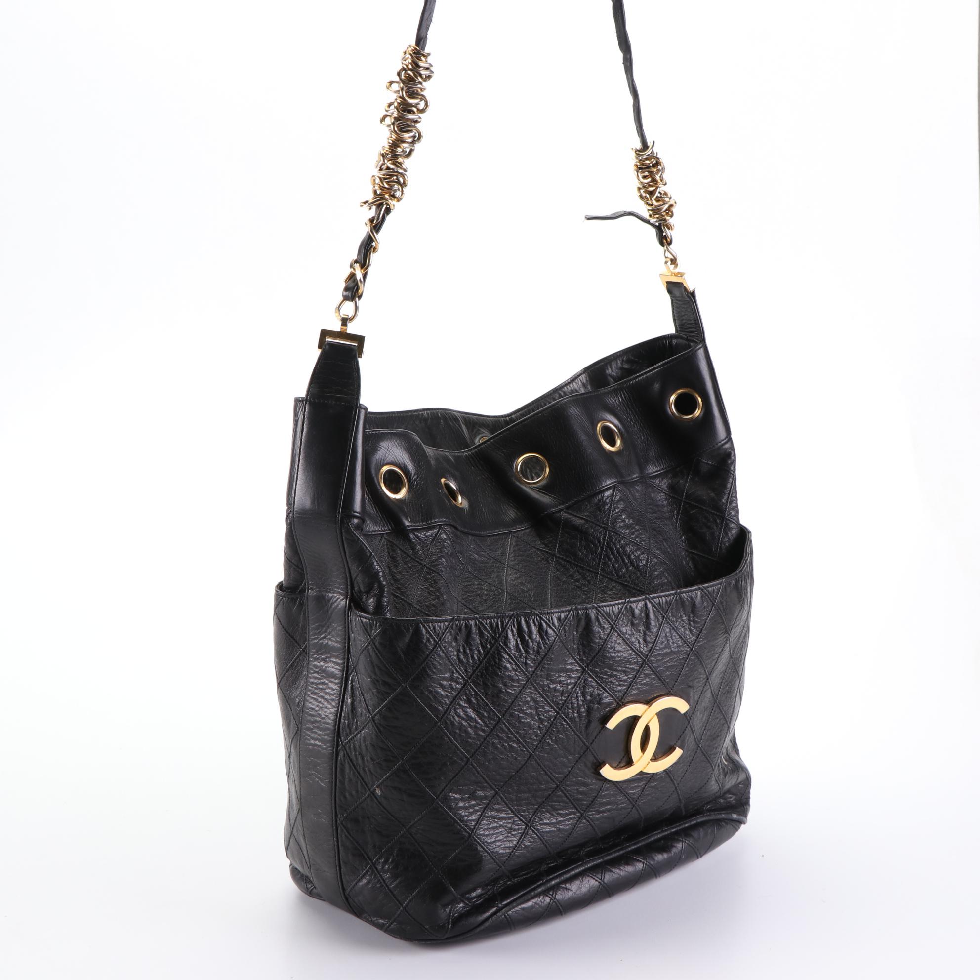 Chanel Drawstring Quilted Chain Leather Shoulder Bag with Zip Pouch