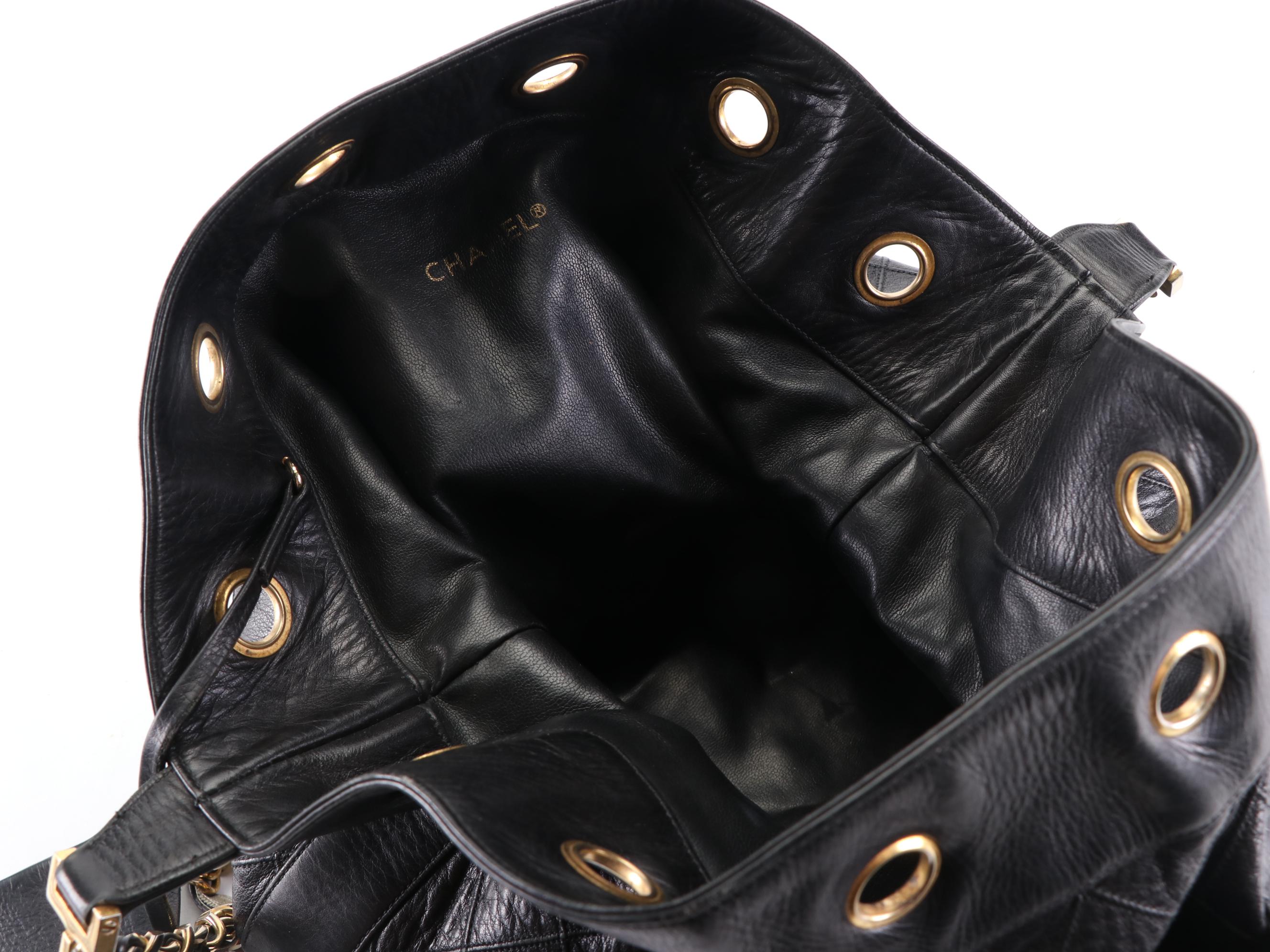 Chanel Drawstring Quilted Chain Leather Shoulder Bag with Zip Pouch