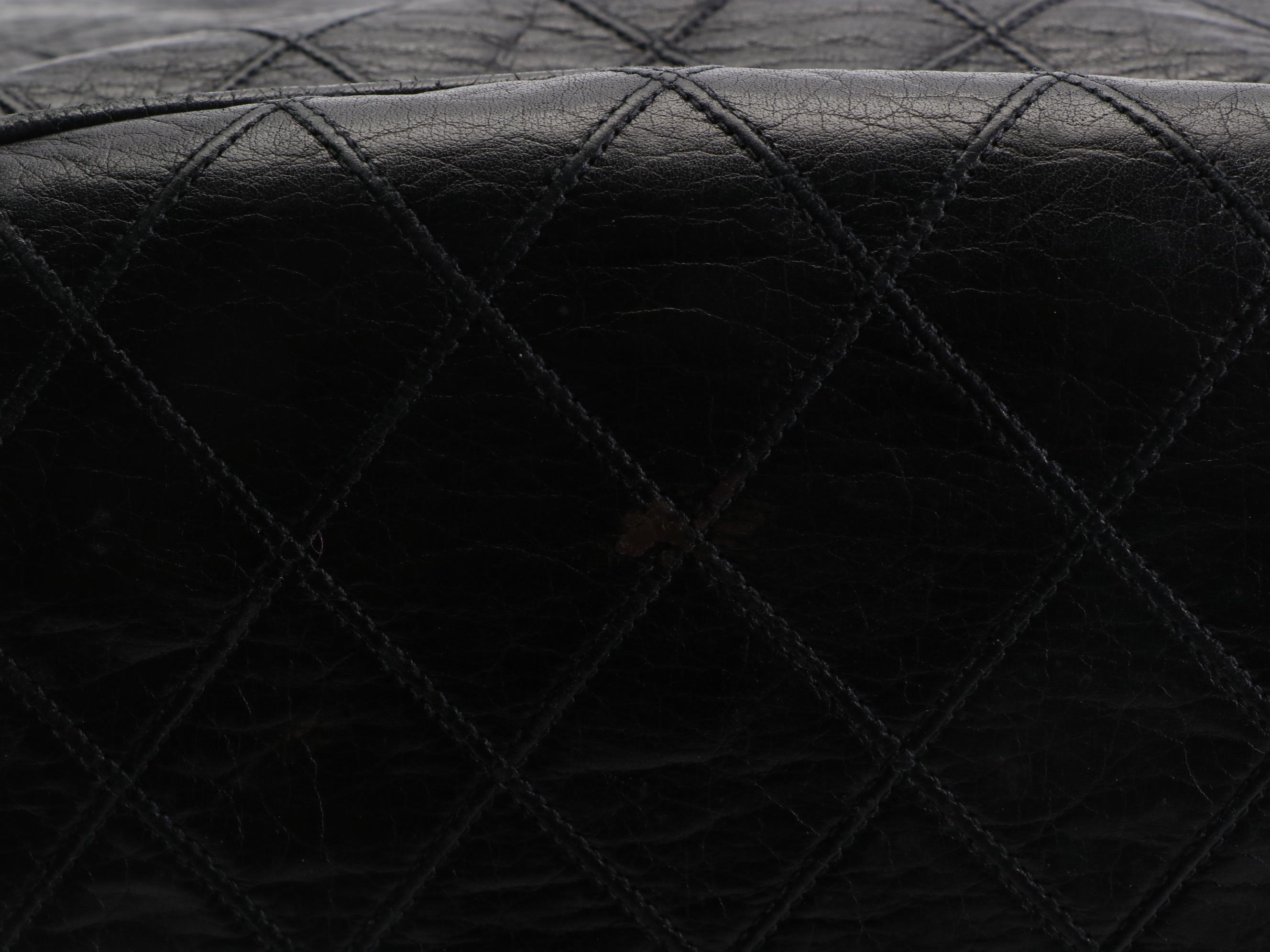 Chanel Drawstring Quilted Chain Leather Shoulder Bag with Zip Pouch