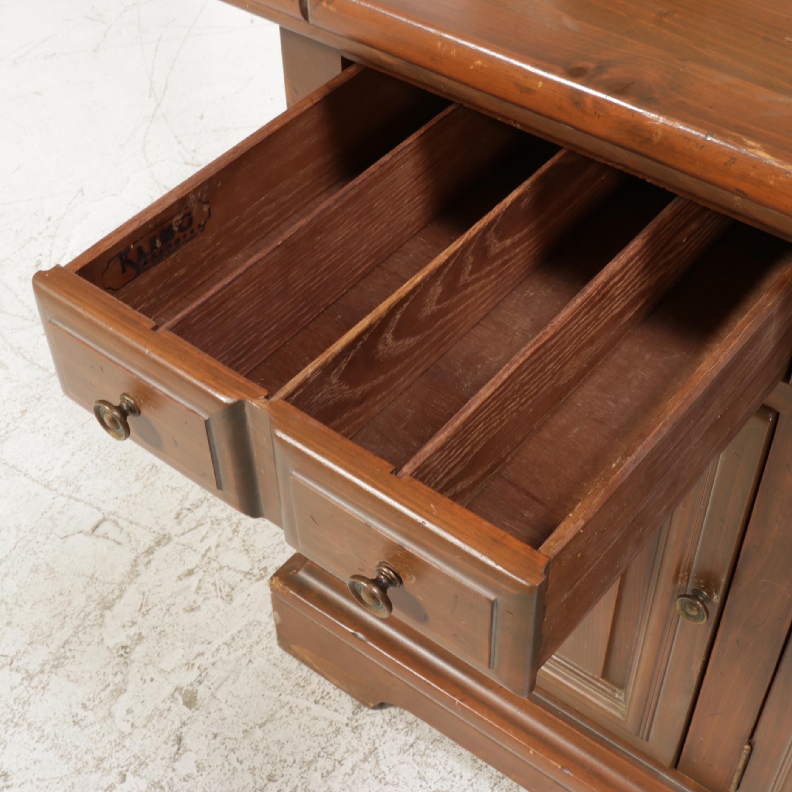 Kling American Colonial Style Pine Cupboard