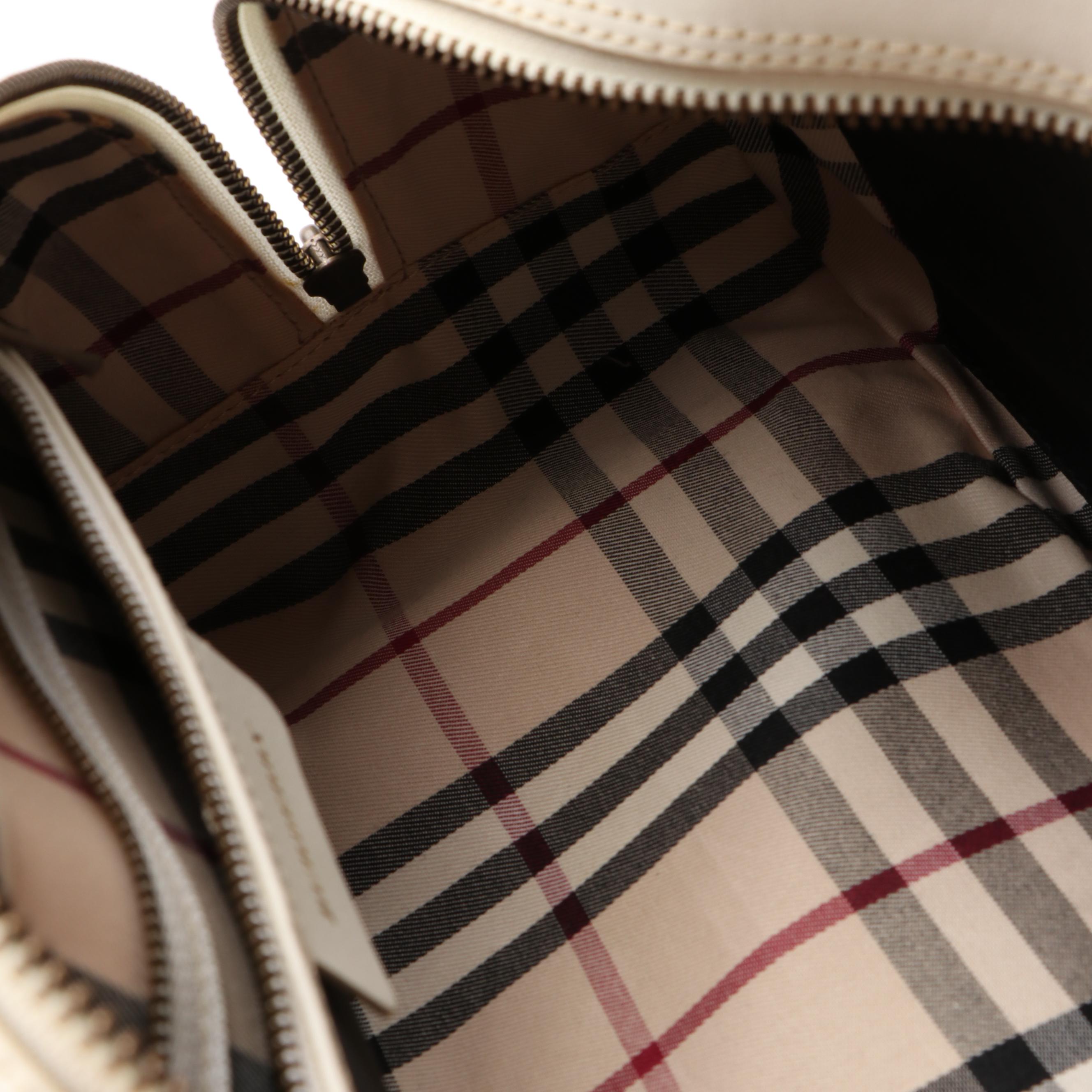 Burberry White Leather Handbag