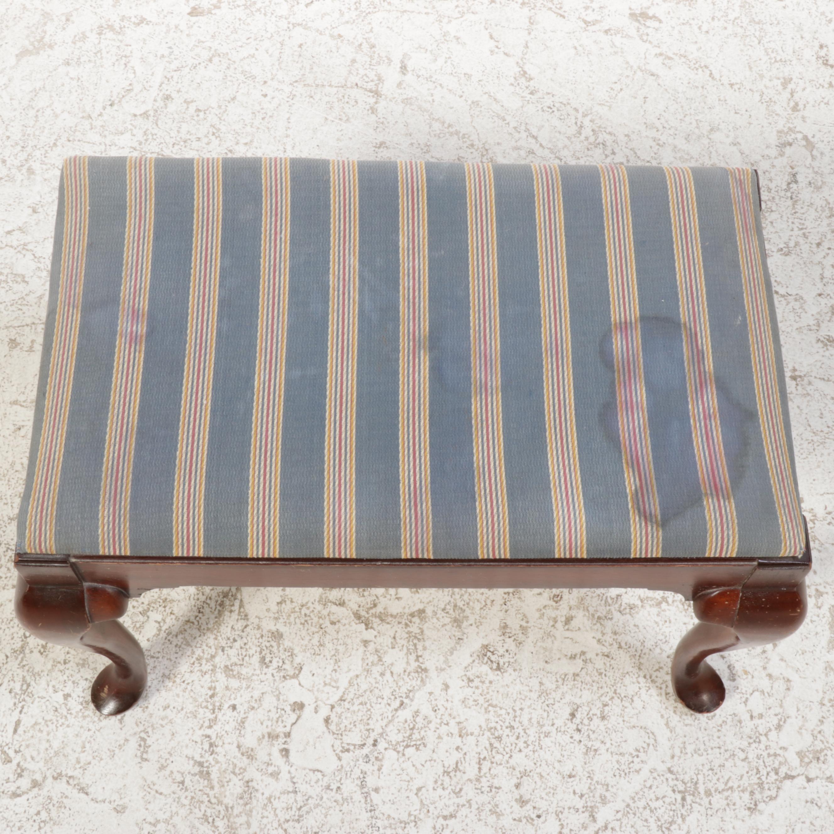 Kling Queen Anne Style Mahogany Dressing Table with Stool