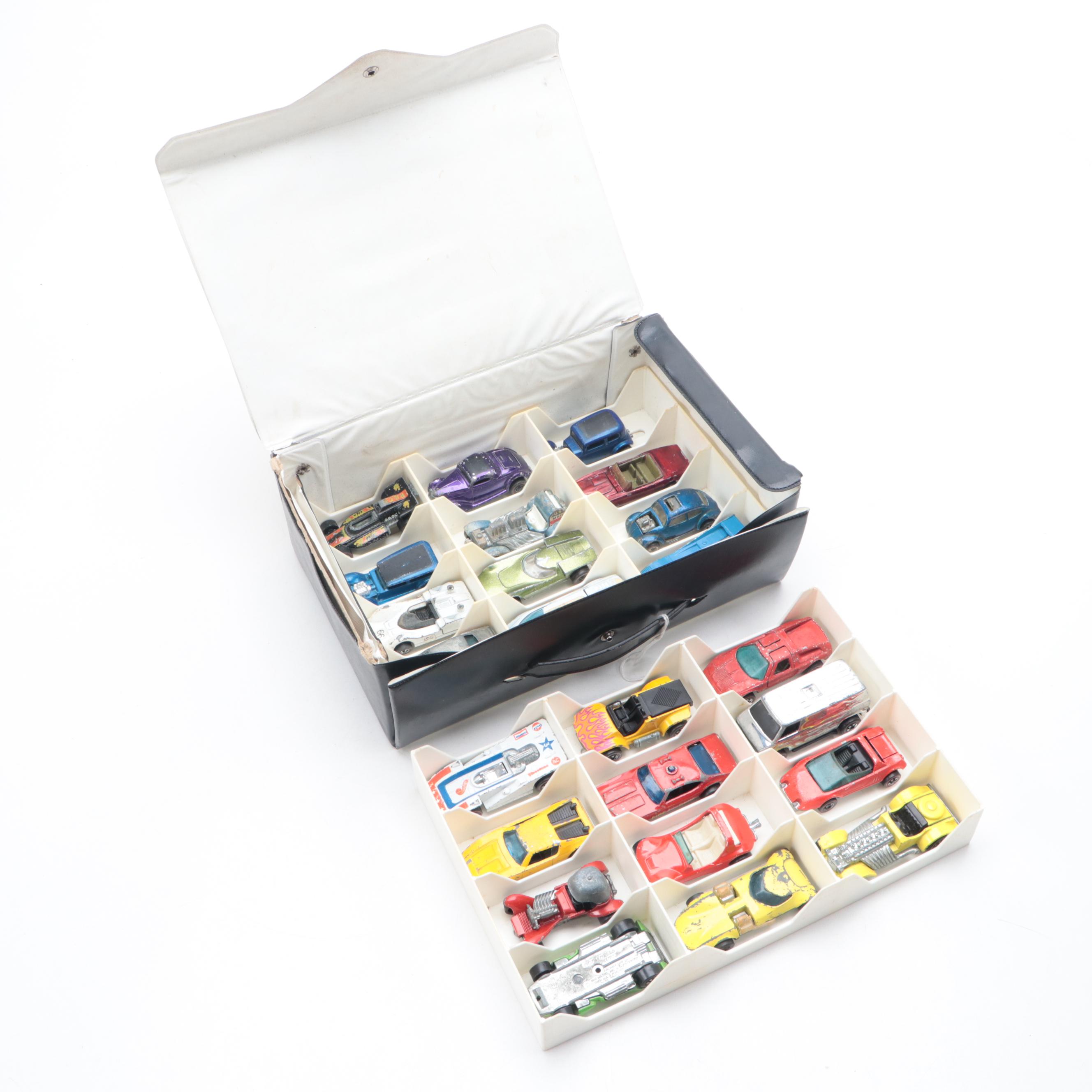 Hot Wheels Collector's Race Case with Cars