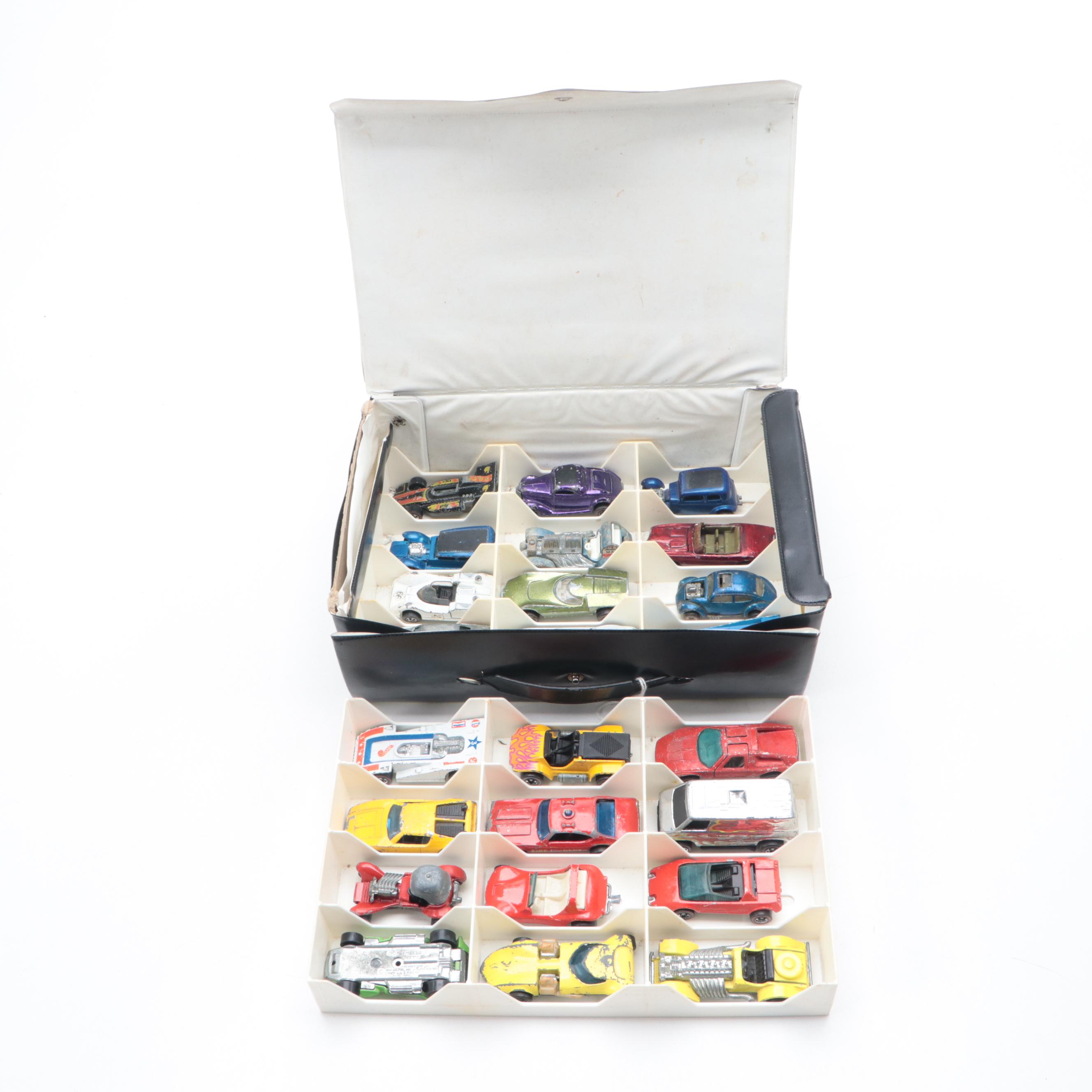 Hot Wheels Collector's Race Case with Cars