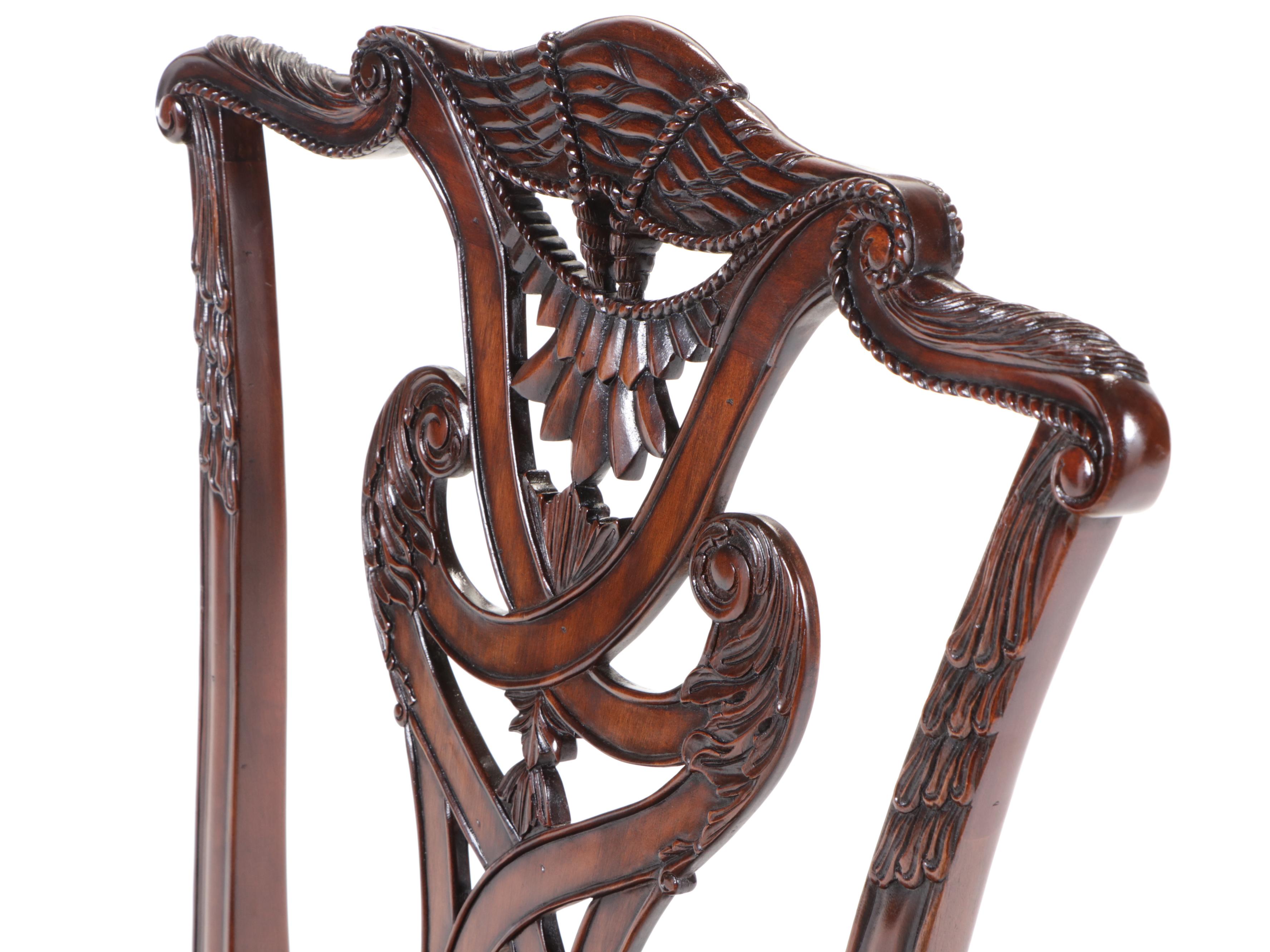 Five-Piece Henredon Federal Style Mahogany and Flame Mahogany Dining Set