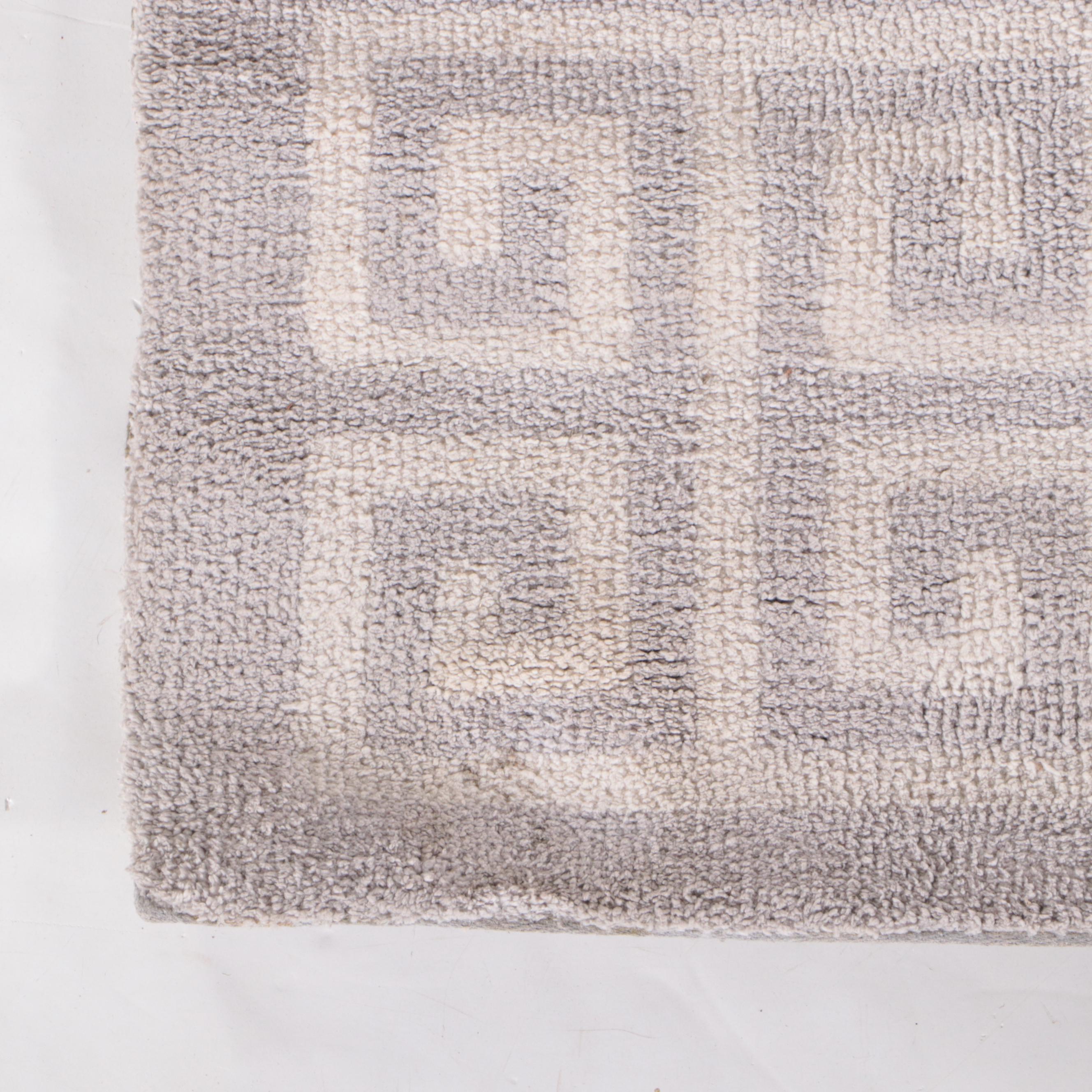 5' x 7'11 Hand-Tufted Contemporary Greek Key Area Rug