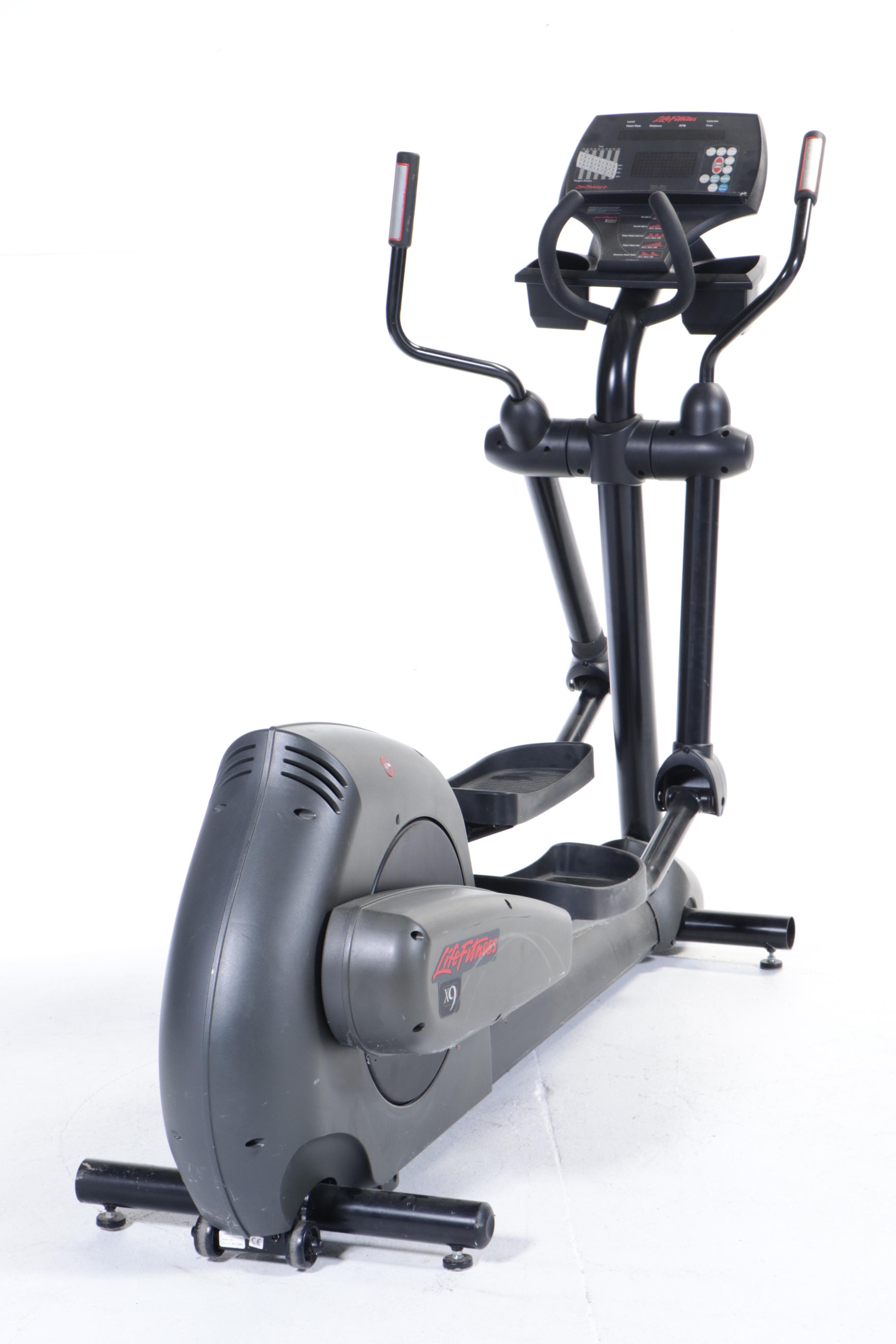 Life Fitness x9 Elliptical CrossTrainer