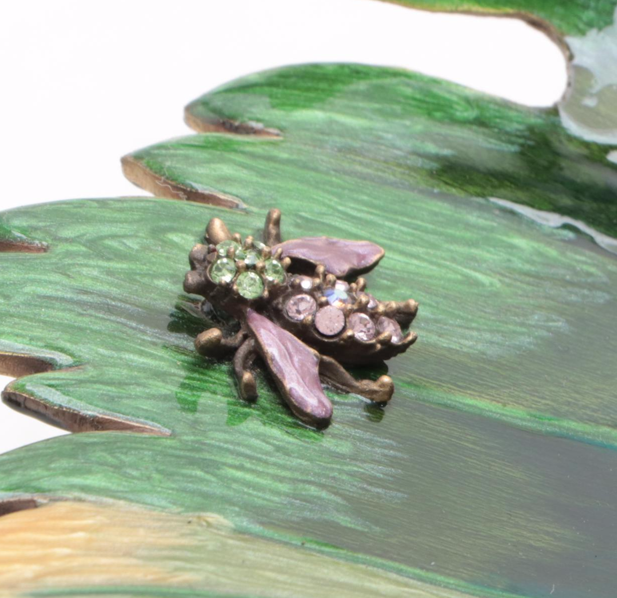 Jay Strongwater Jeweled and Enameled LeafShaped Footed Dish EBTH