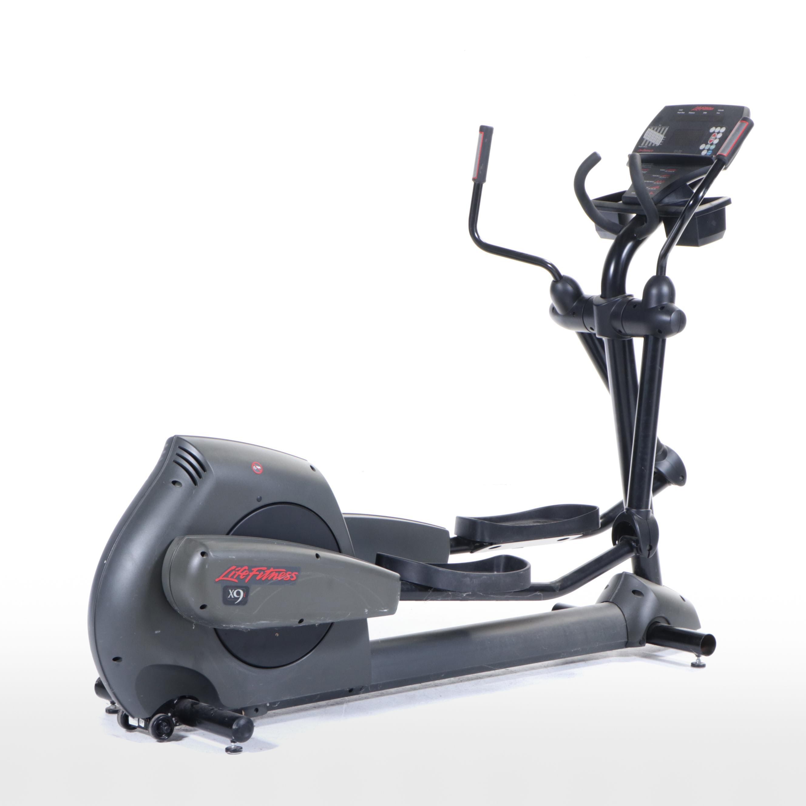 Life Fitness x9 Elliptical CrossTrainer