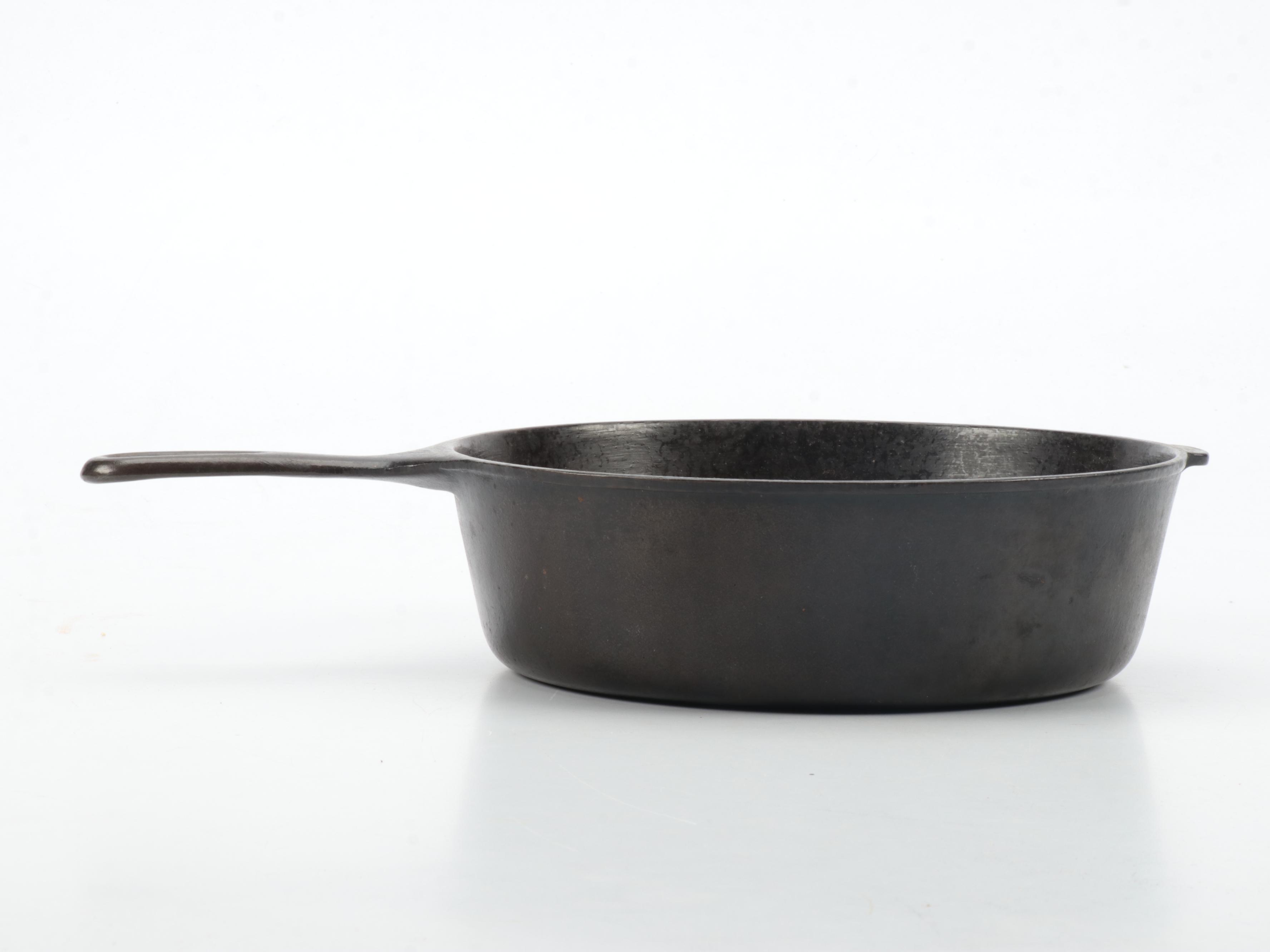 Cast Iron Baking Molds and Frying Pans, 20th Century