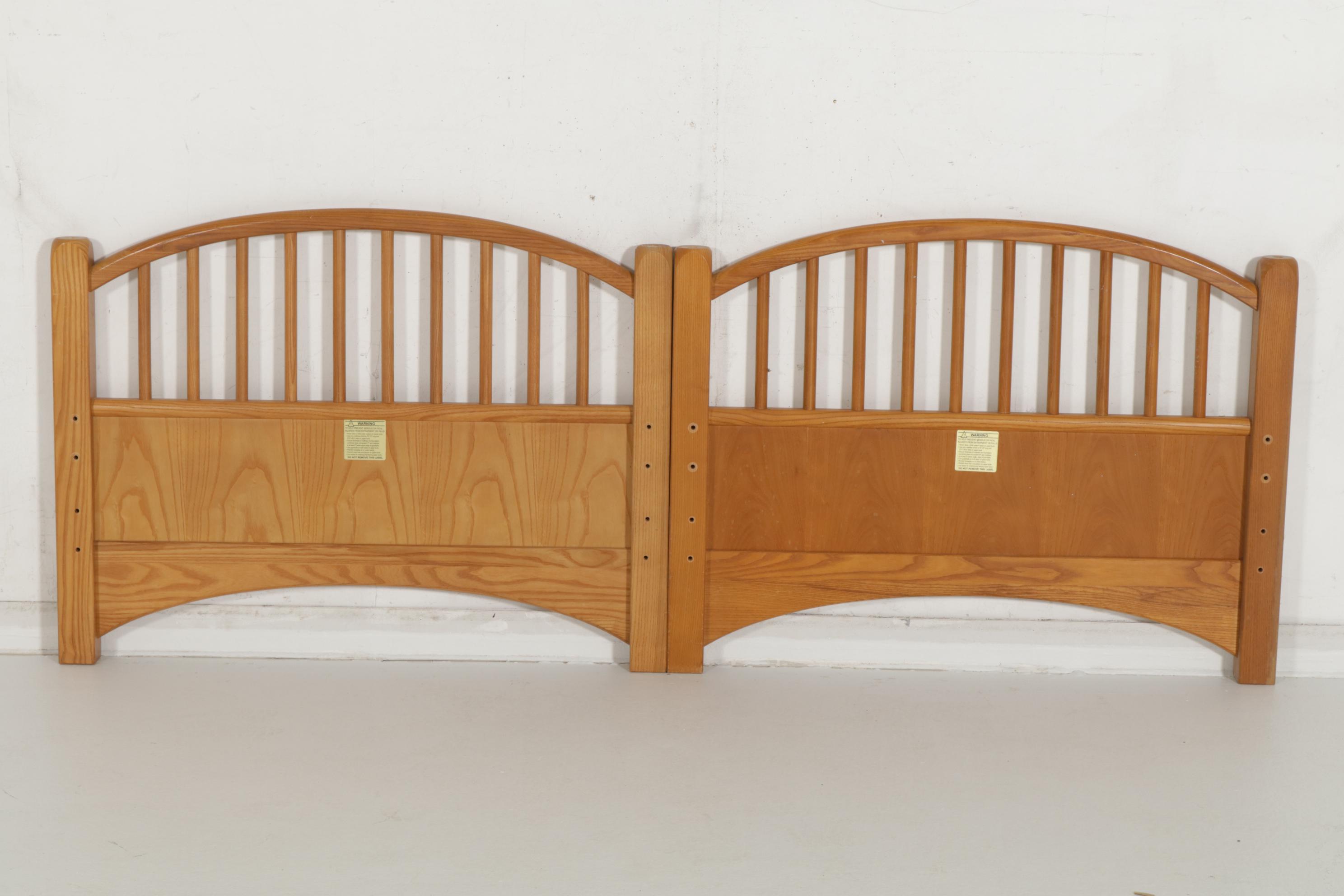 Stanley Furniture Arts & Crafts Style Oak Twin Bed Frames
