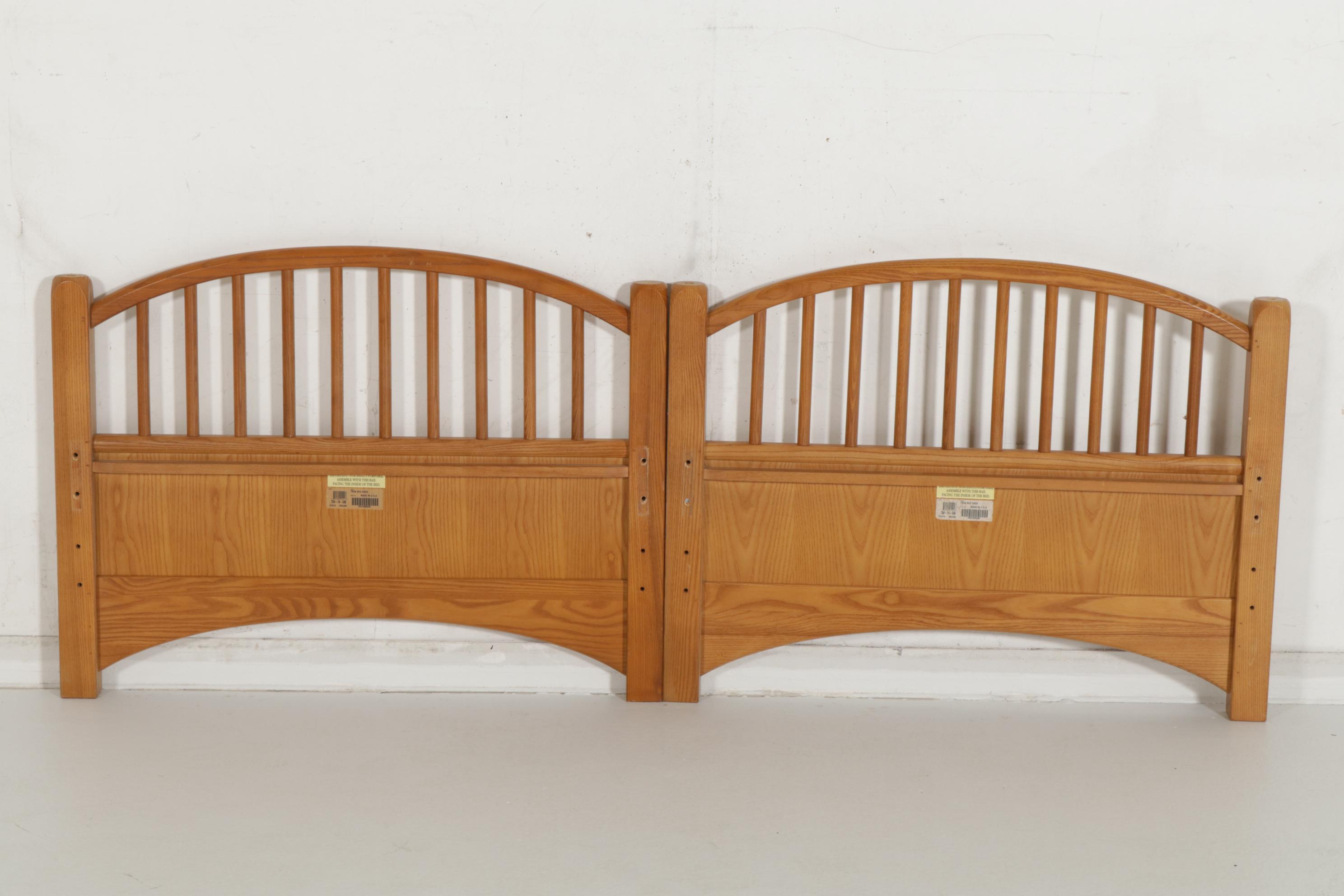 Stanley Furniture Arts & Crafts Style Oak Twin Bed Frames